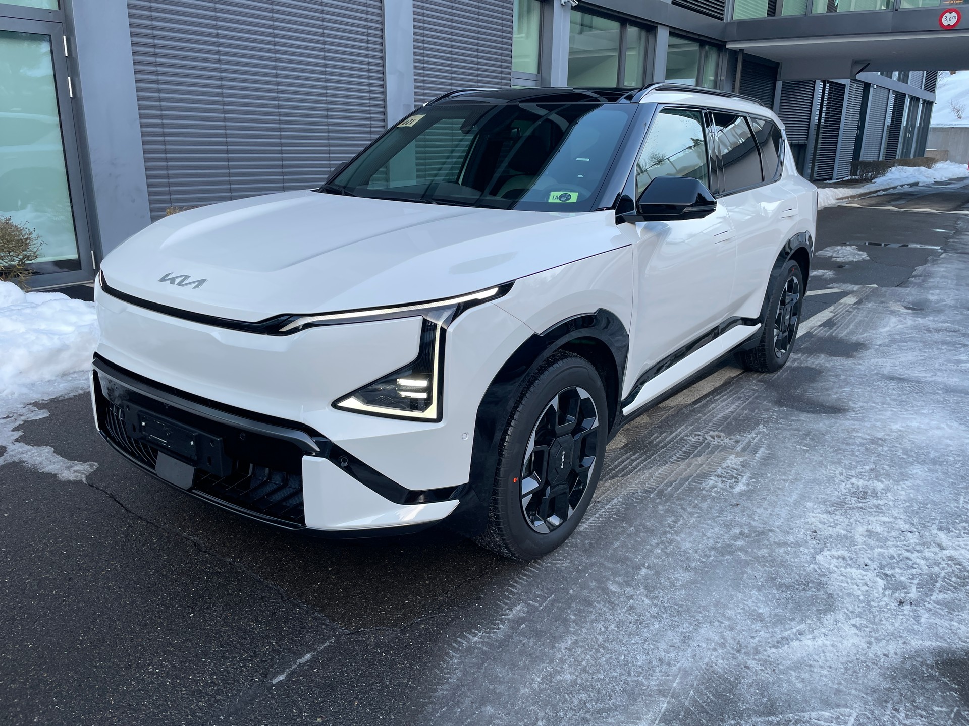 KIA EV5 81,4 kWh GT-Line mit GT-Line Pack und Panorama Dach-image-0