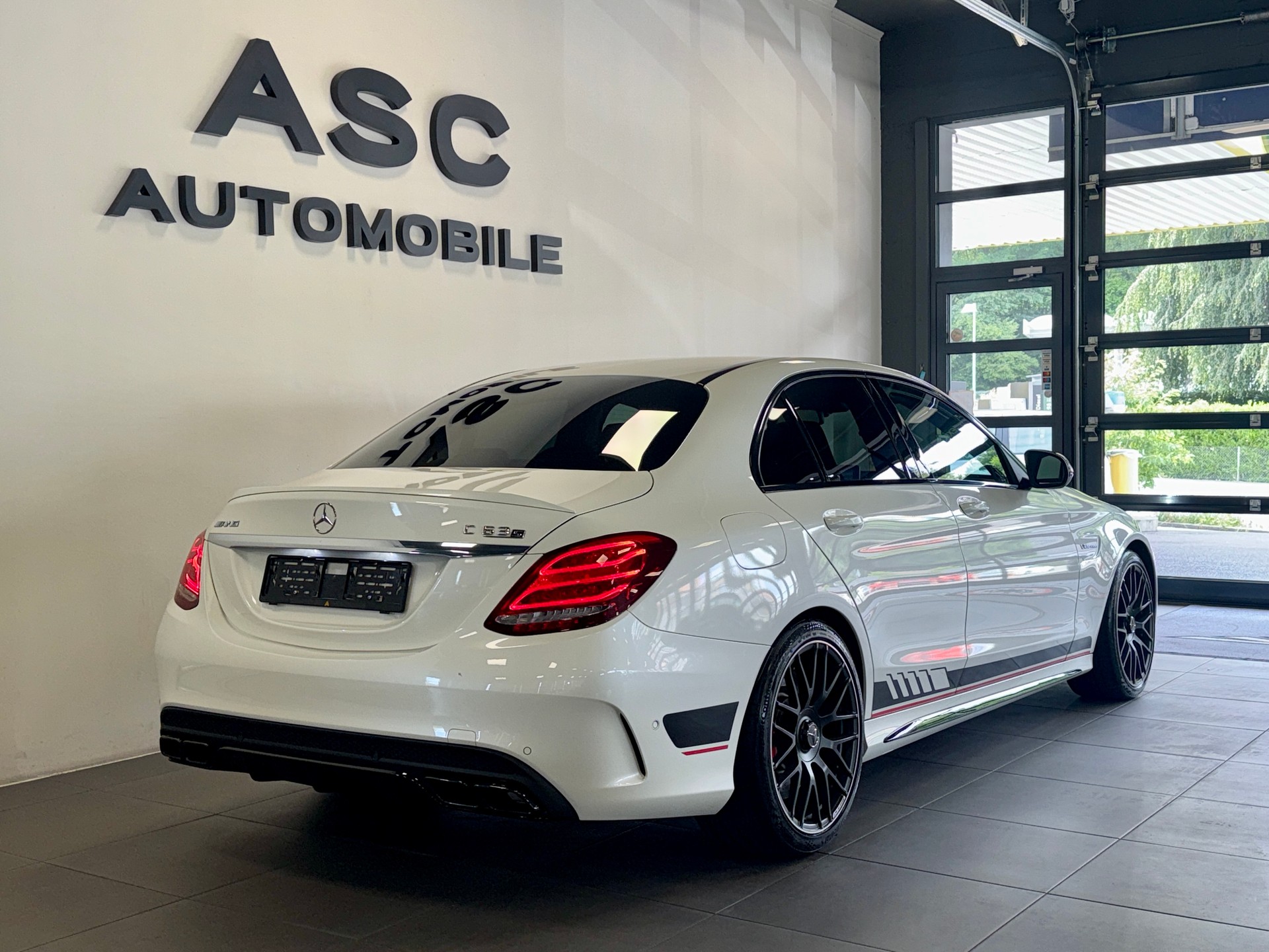 MERCEDES-BENZ C 63 S AMG Speedshift Edition One Spec-image-3
