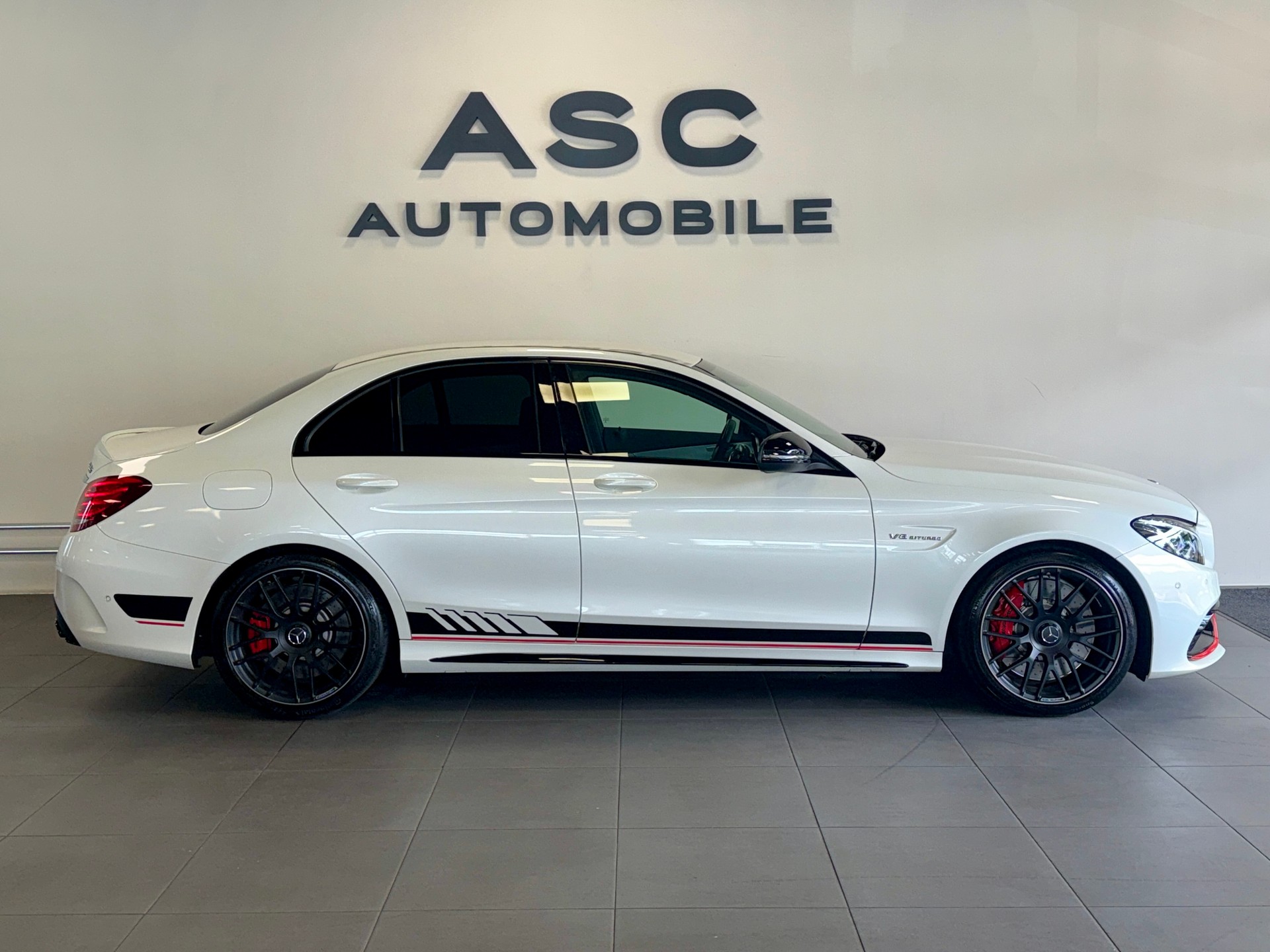 MERCEDES-BENZ C 63 S AMG Speedshift Edition One Spec-image-2