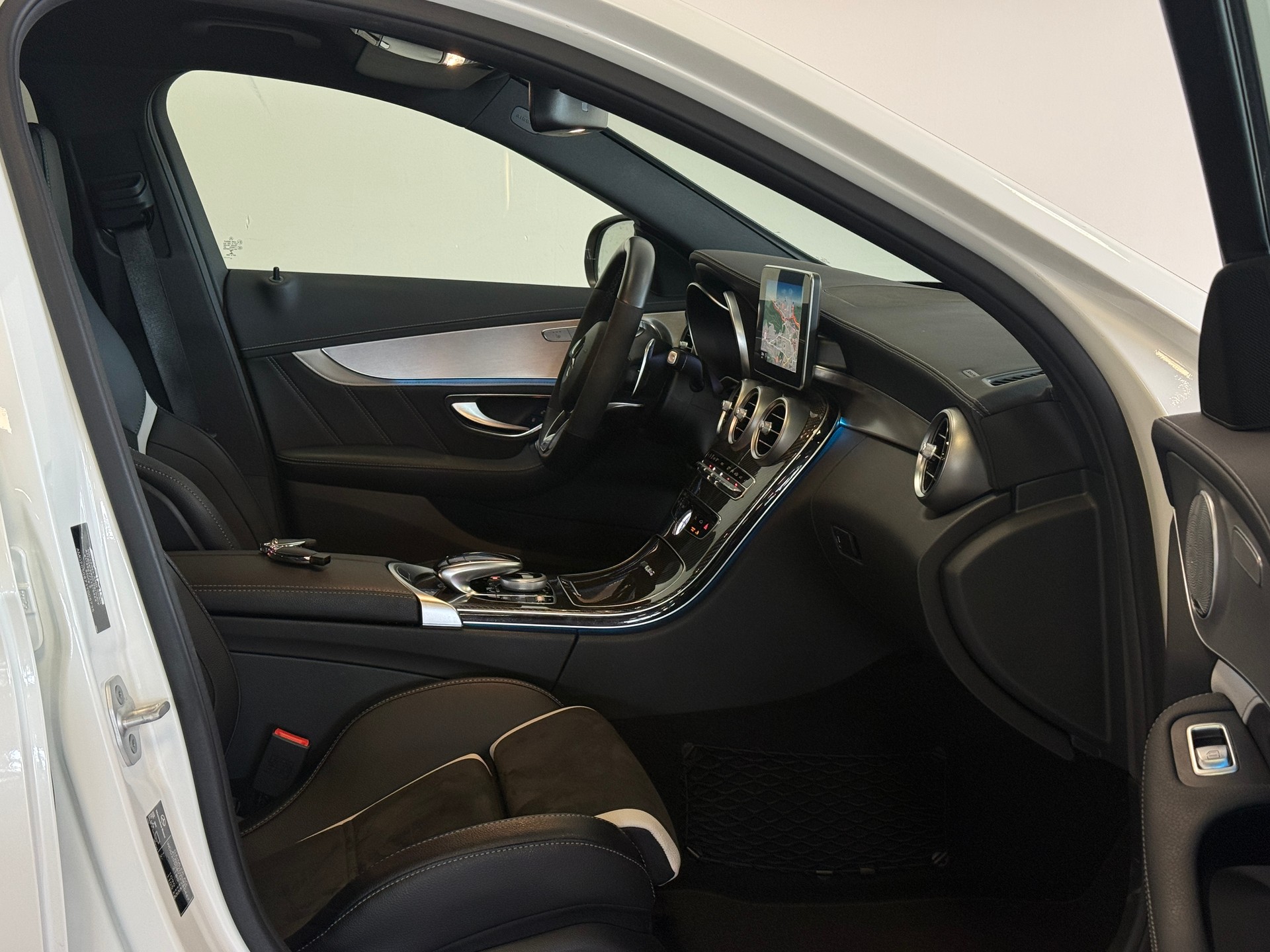 MERCEDES-BENZ C 63 S AMG Speedshift Edition One Spec-image-12