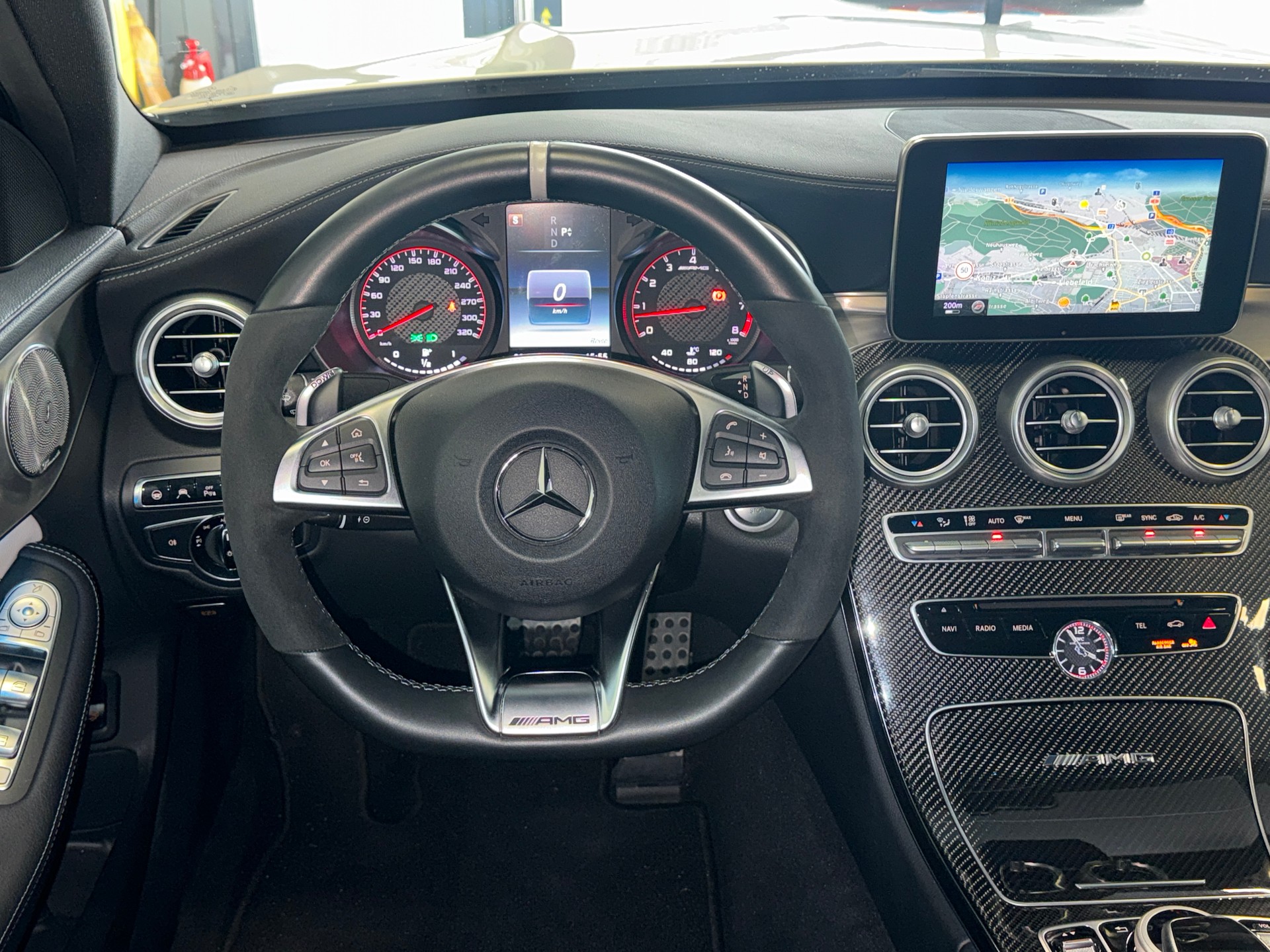 MERCEDES-BENZ C 63 S AMG Speedshift Edition One Spec-image-8