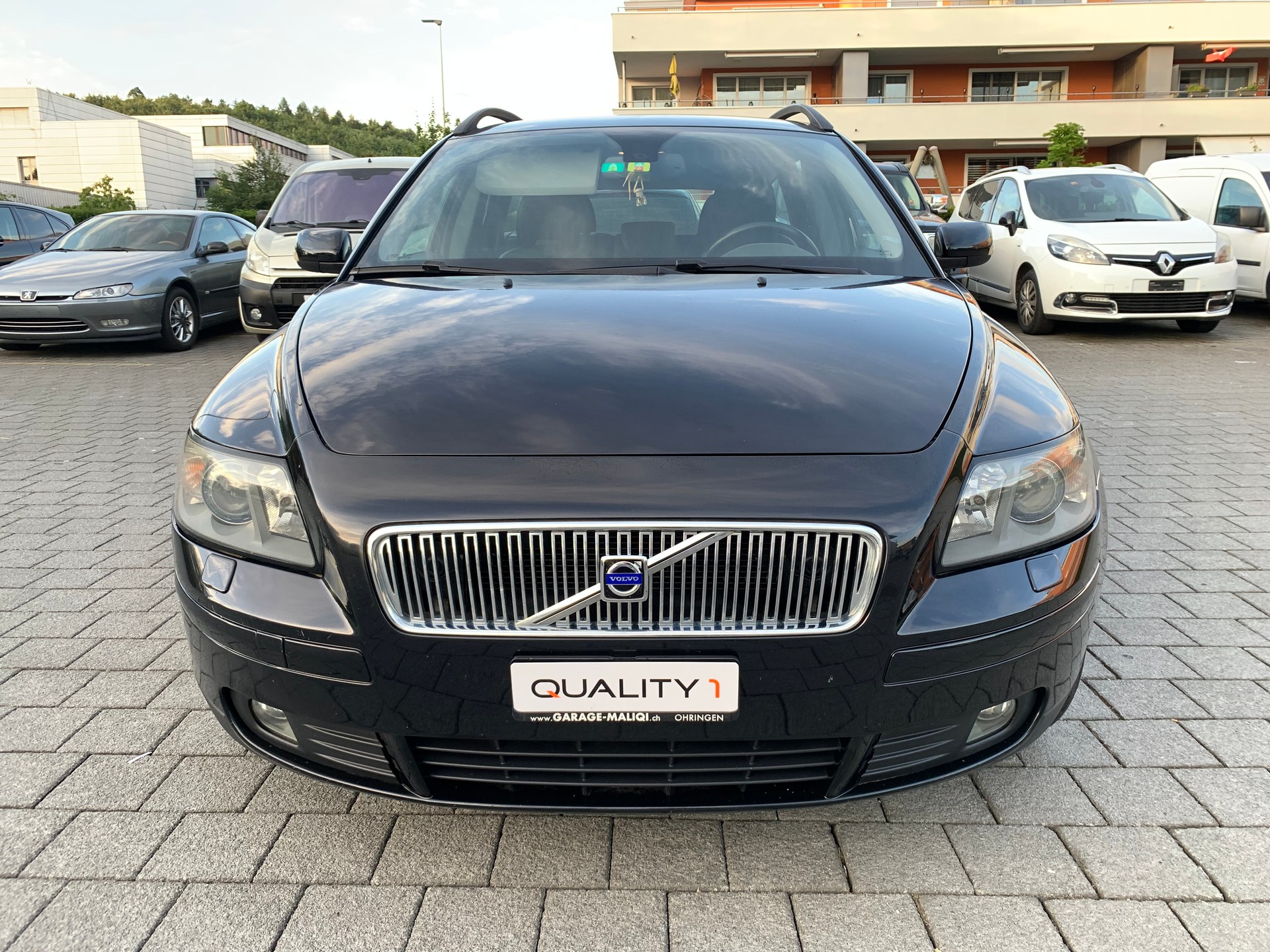 VOLVO V50 T5 AWD Summum-image-4