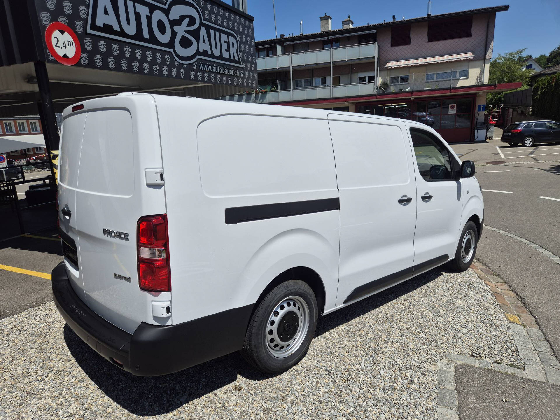TOYOTA PROACE Van L2 75KWh Medium Active-image-7