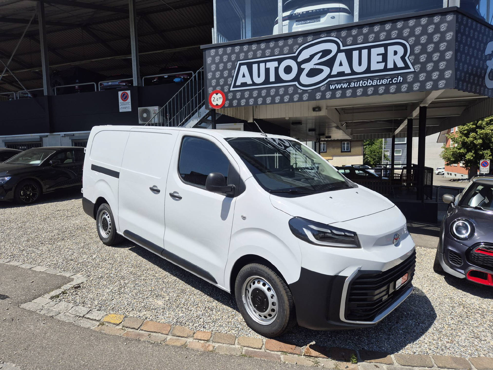 TOYOTA PROACE Van L2 75KWh Medium Active-image-0