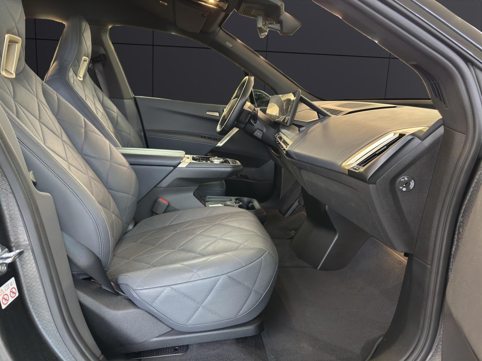 BMW iX xDrive50-image-14