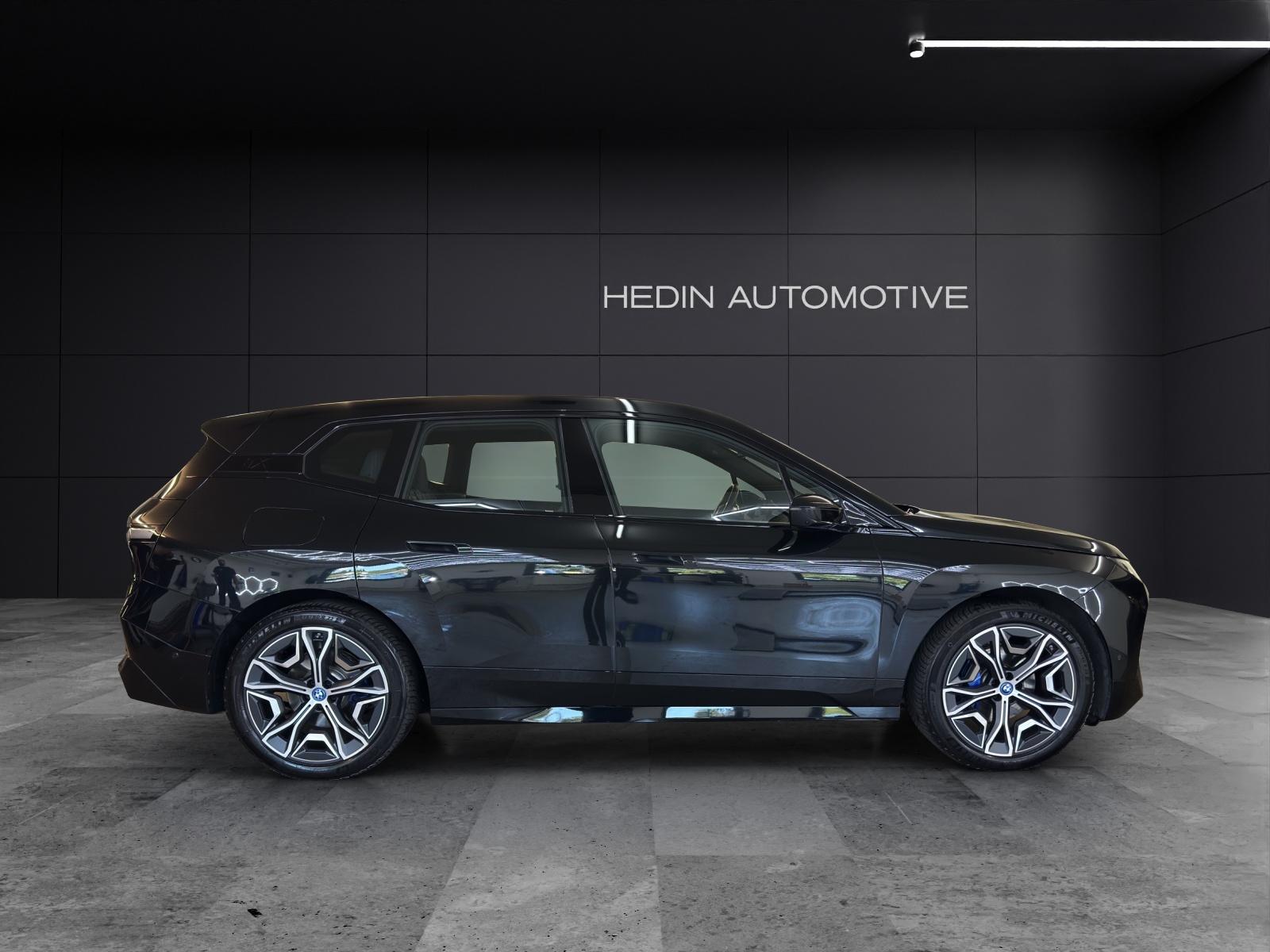 BMW iX xDrive50-image-5
