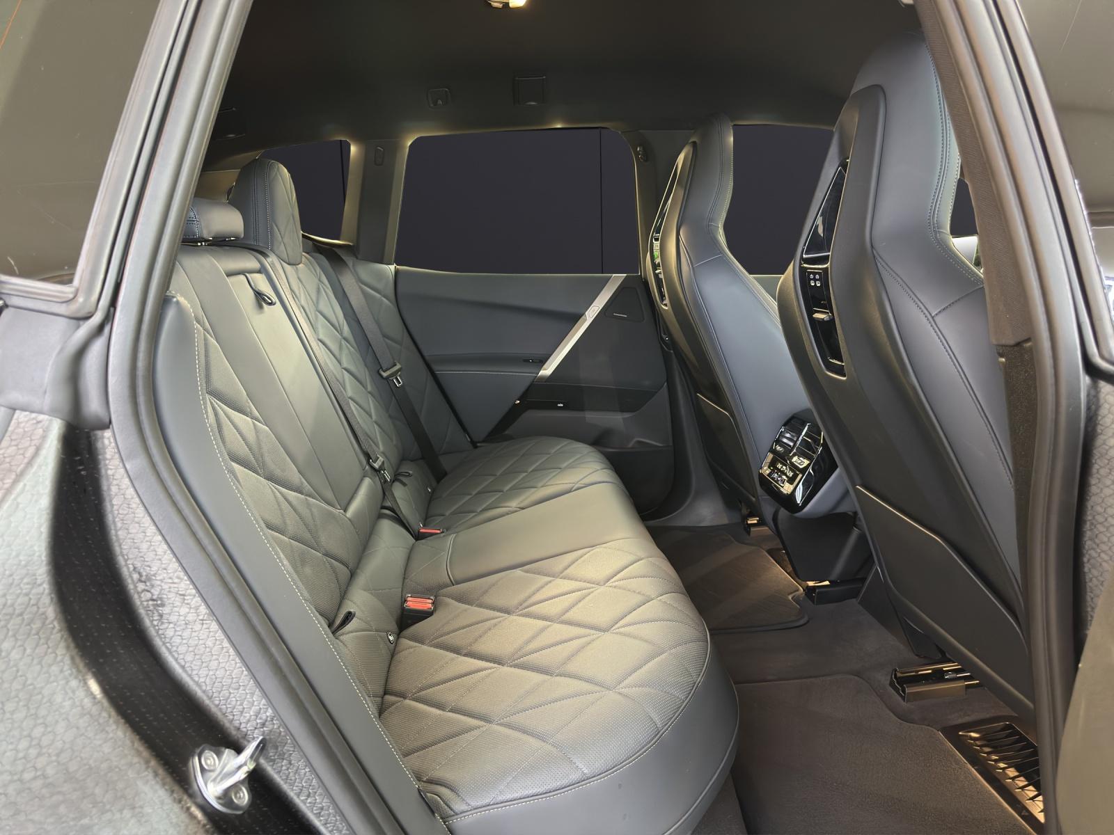 BMW iX xDrive50-image-13