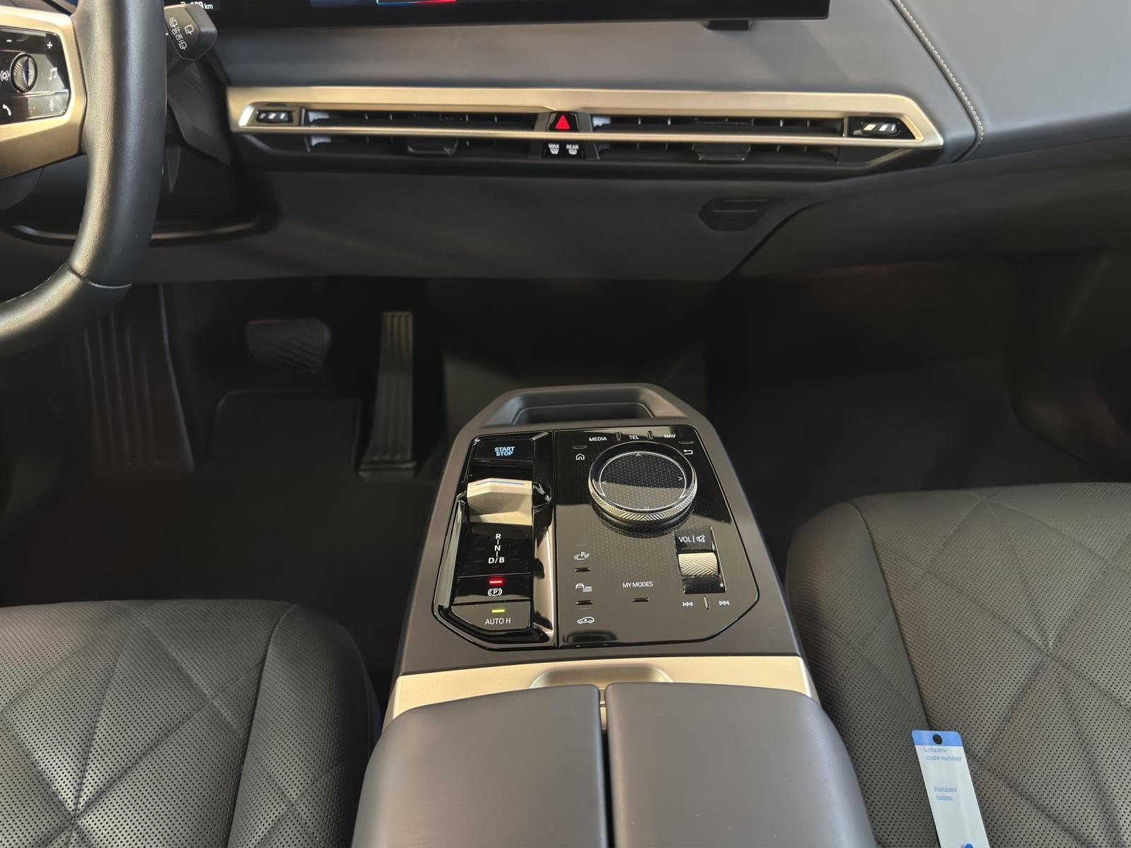 BMW iX xDrive50-image-20
