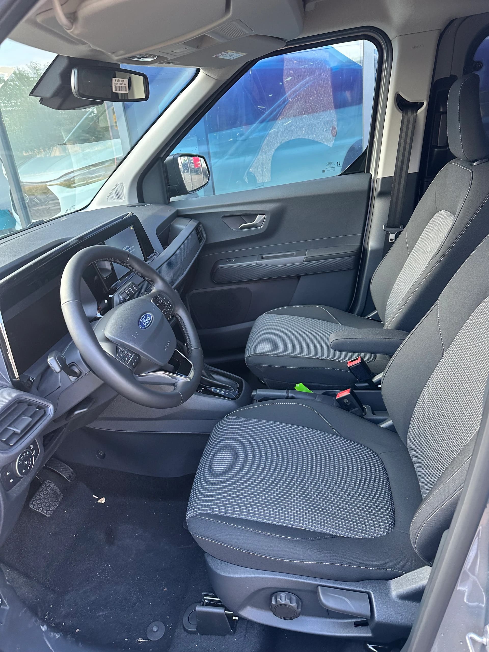 FORD Transit Courier dcab. van 1.0 Trend/125CV/Aut.-image-10