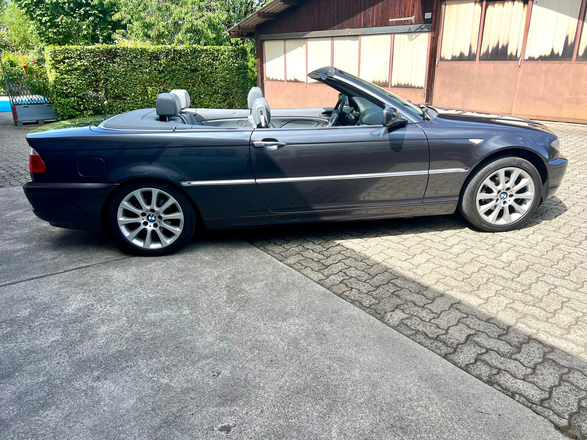 BMW 318Ci Cabriolet-image-3
