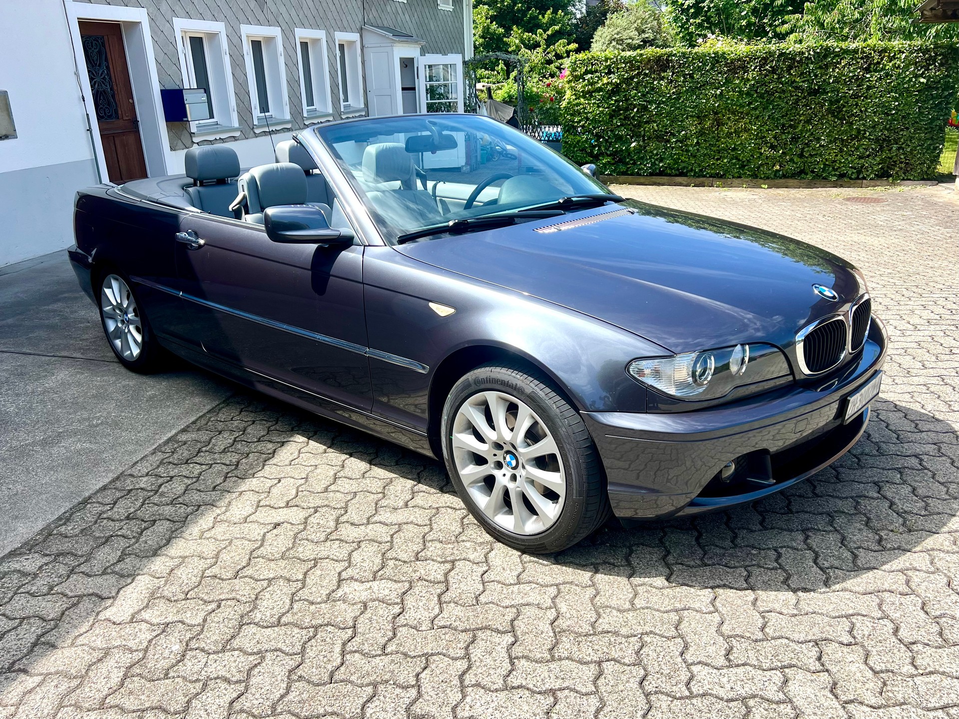 BMW 318Ci Cabriolet-image-2