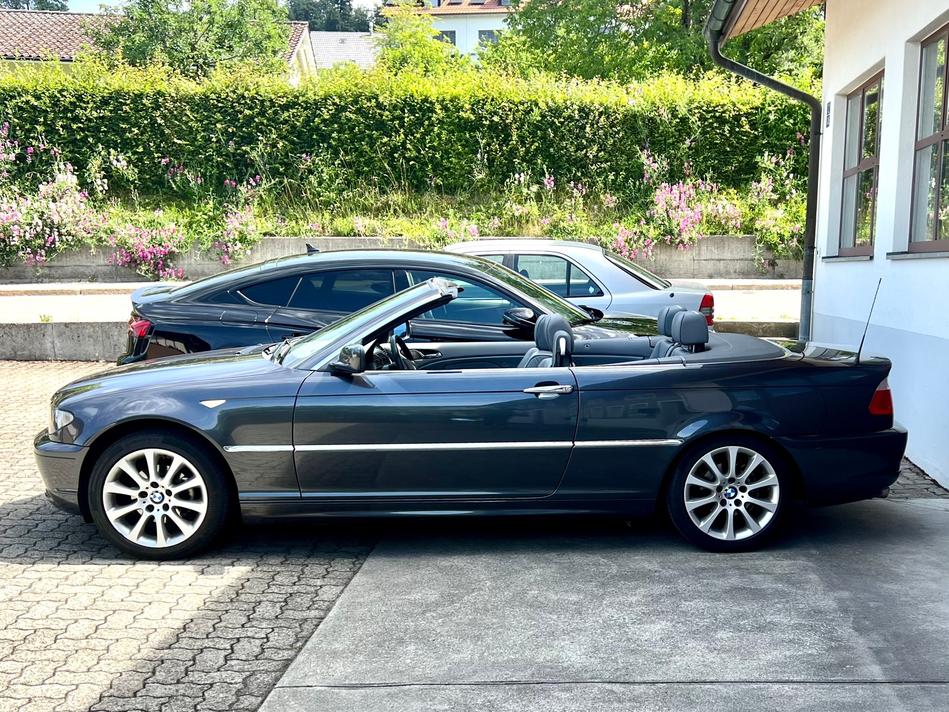 BMW 318Ci Cabriolet-image-9