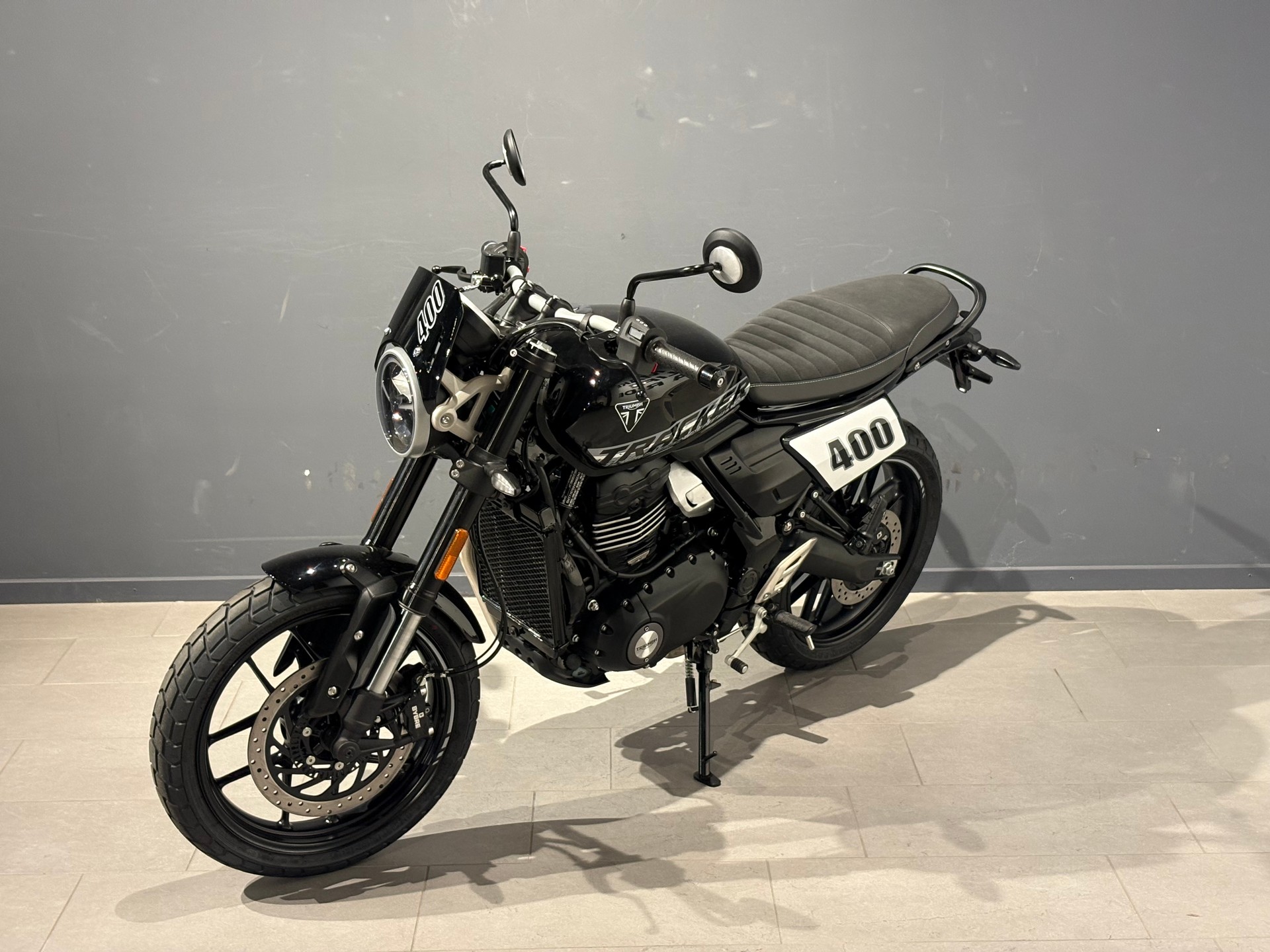 TRIUMPH Tracker 400-showroom-element-2