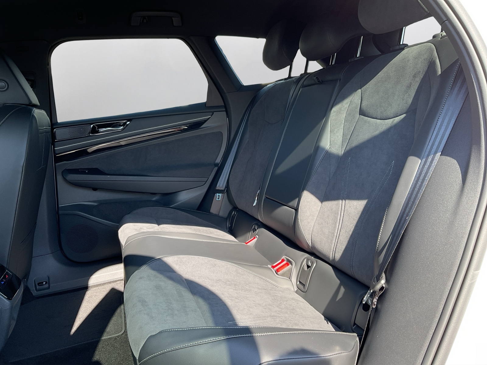 VW ID.7 Tourer Pro 77 kWh United-image-10