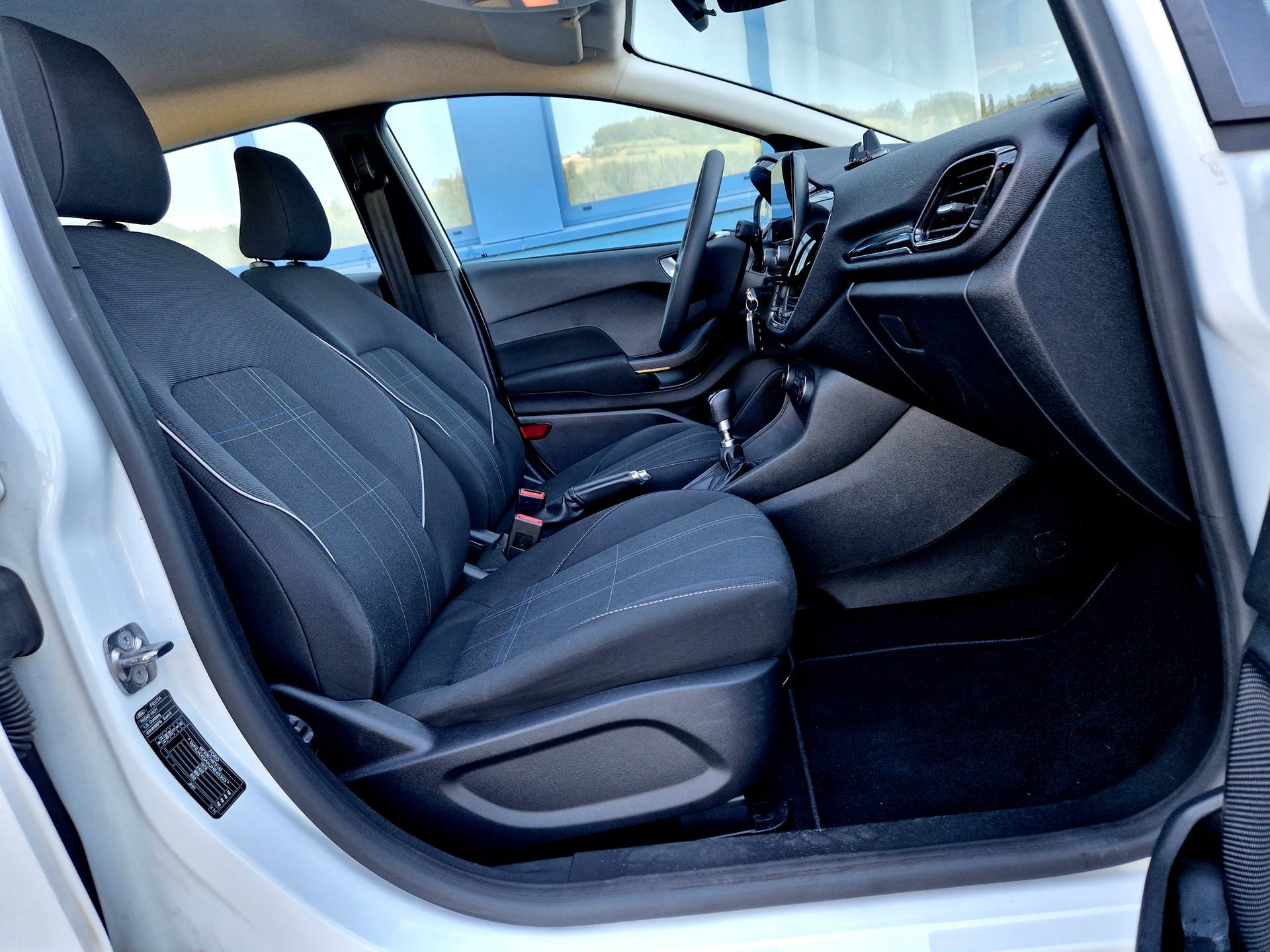 FORD Fiesta 1.5 TDCi Trend-image-9
