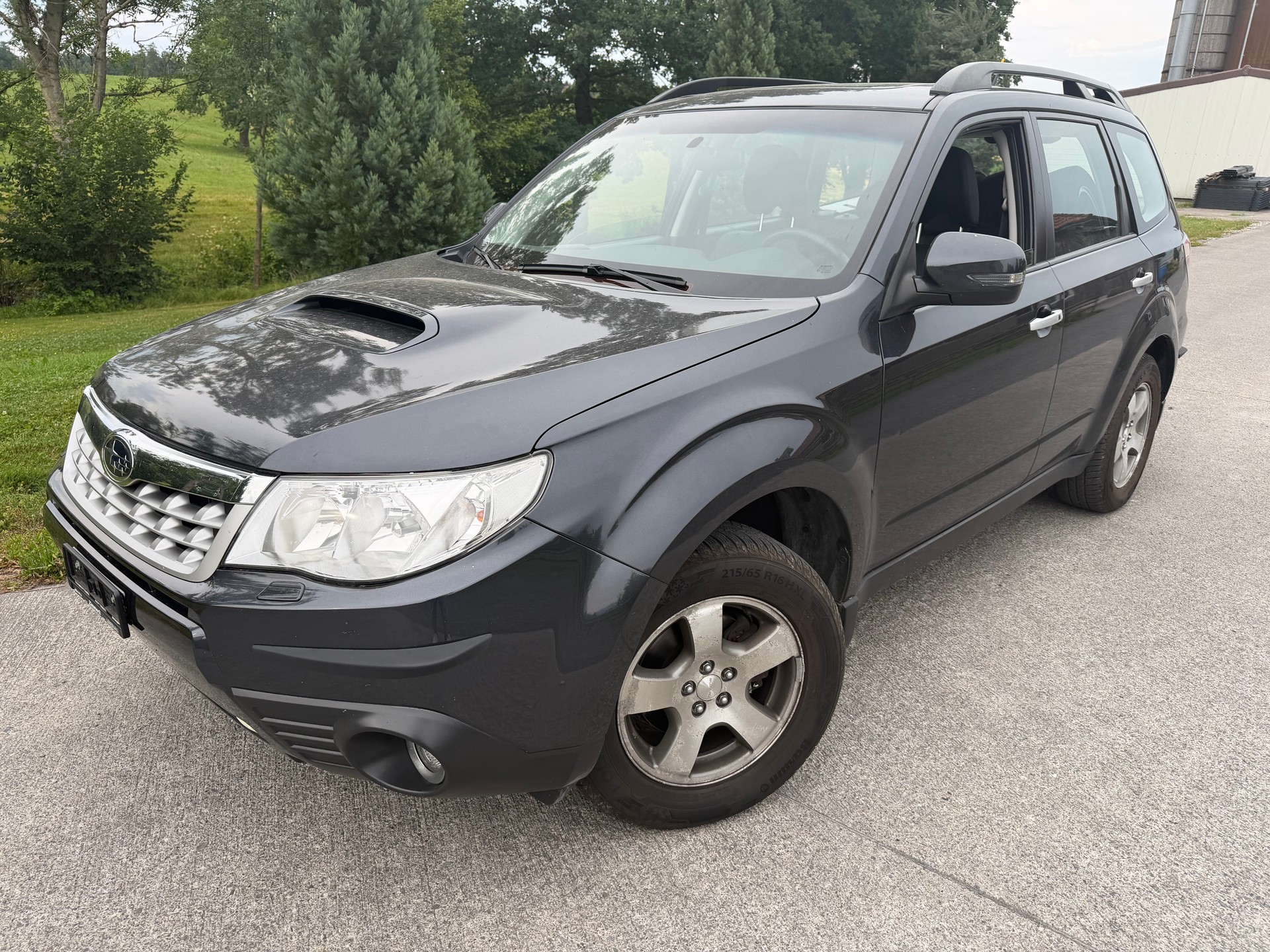 SUBARU Forester 2.0D XS Limited-image-0