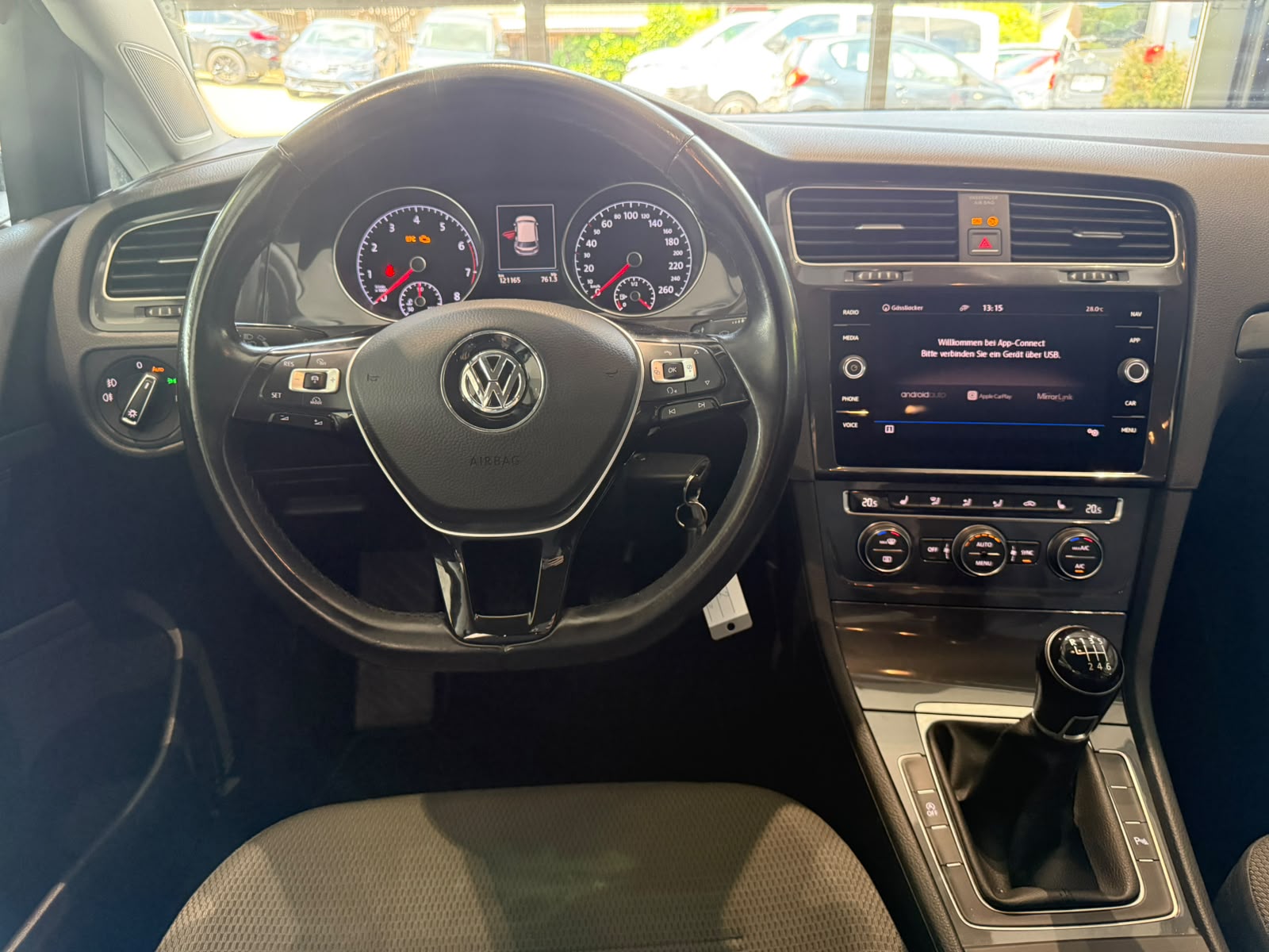 VW Golf 1.0 TSI Comfortline-image-12