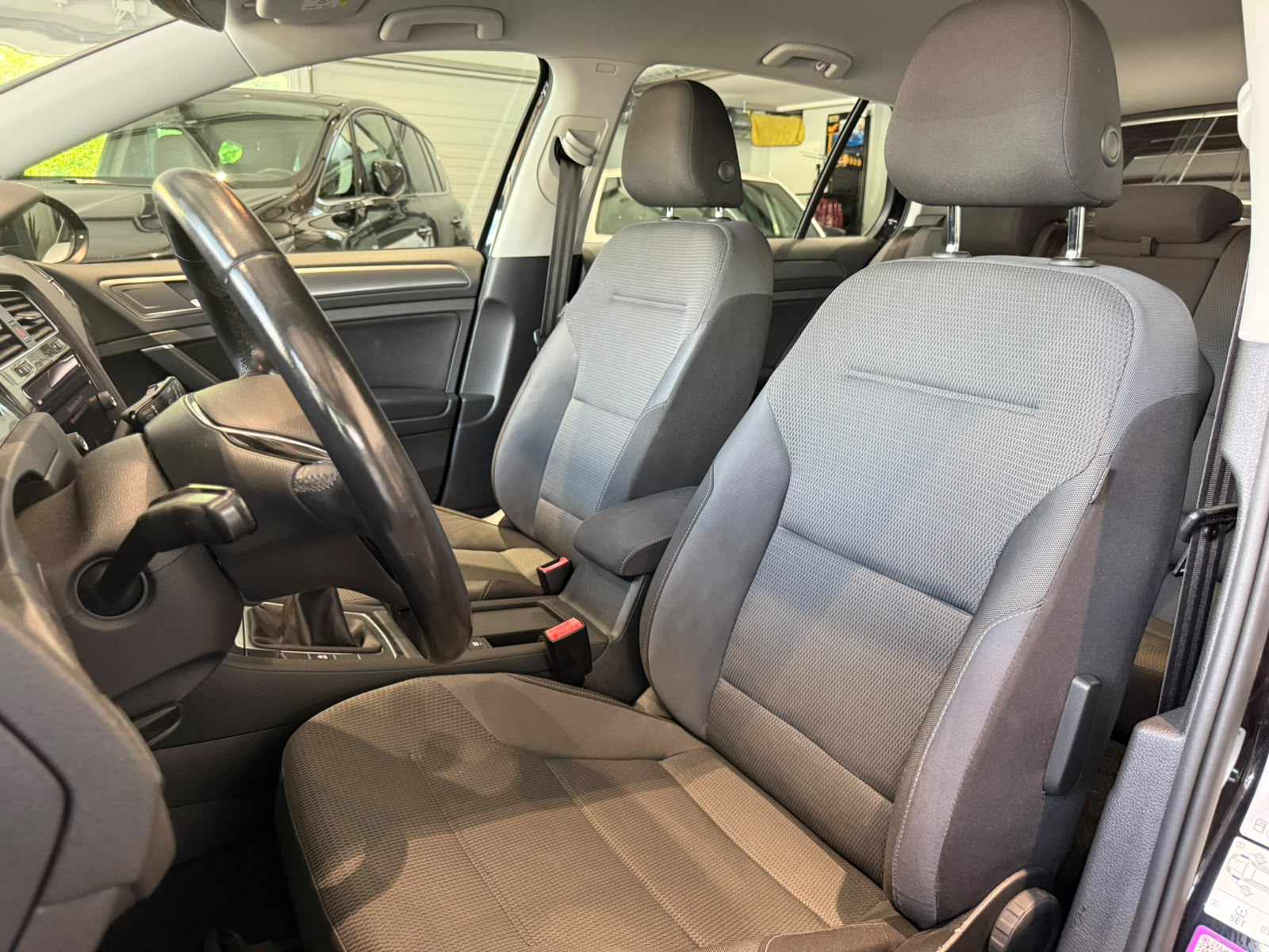 VW Golf 1.0 TSI Comfortline-image-9