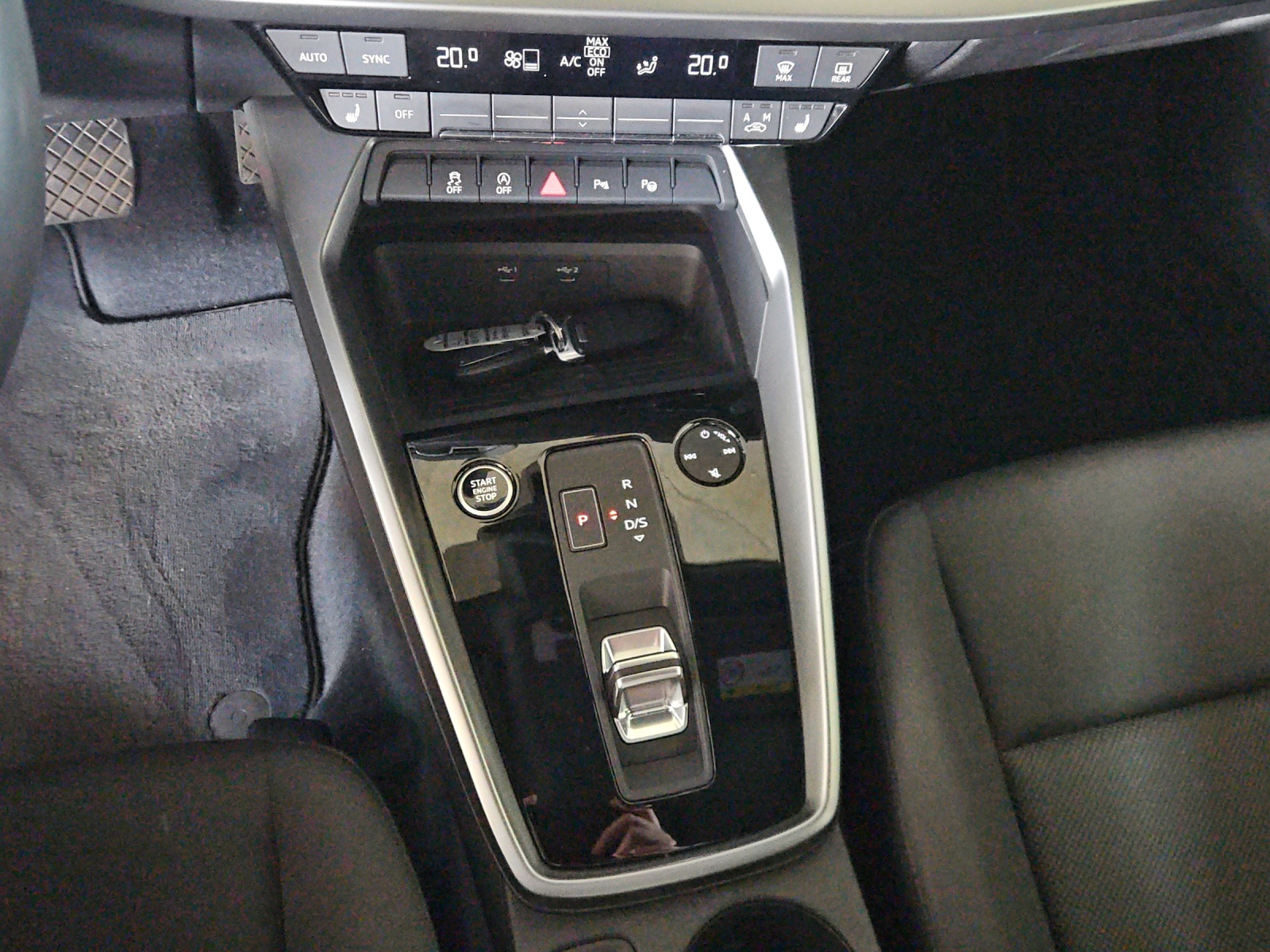 AUDI A3 Sportback 35 TFSI Attraction S-tronic-image-19