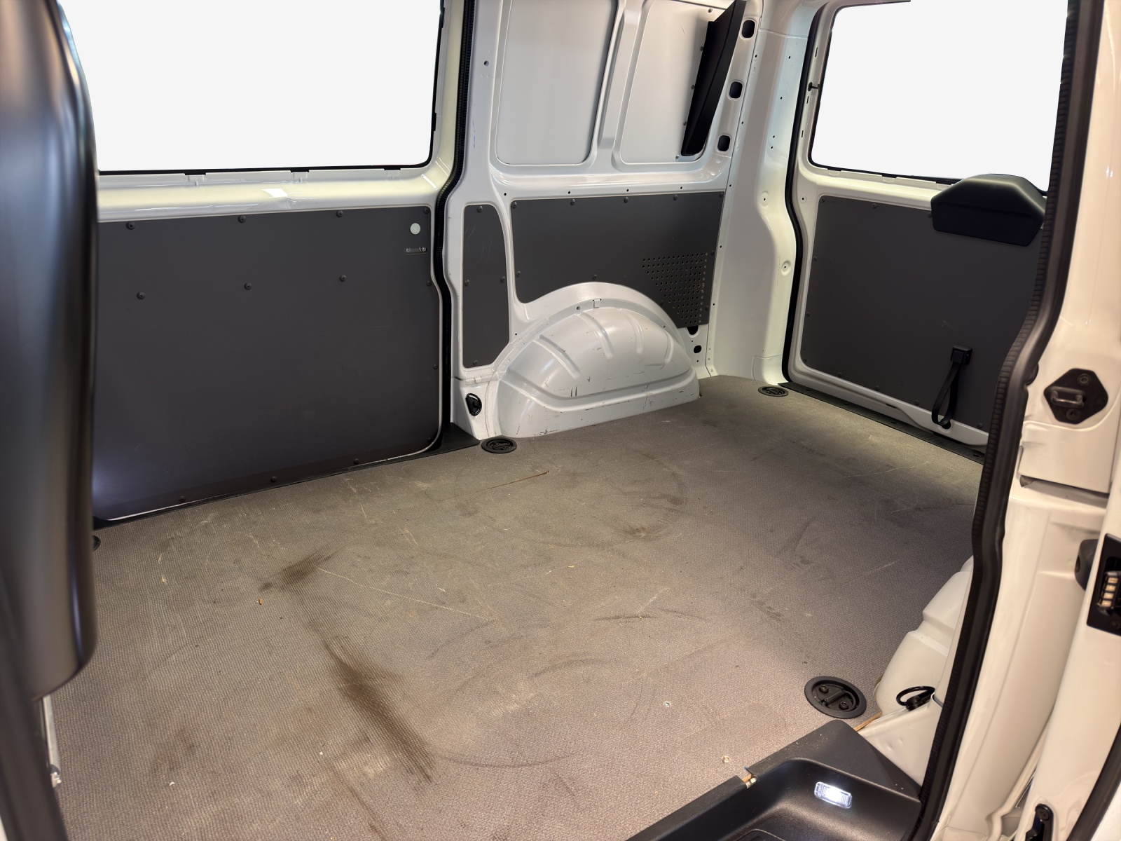 VW T6.1 2.0 TDI-image-11