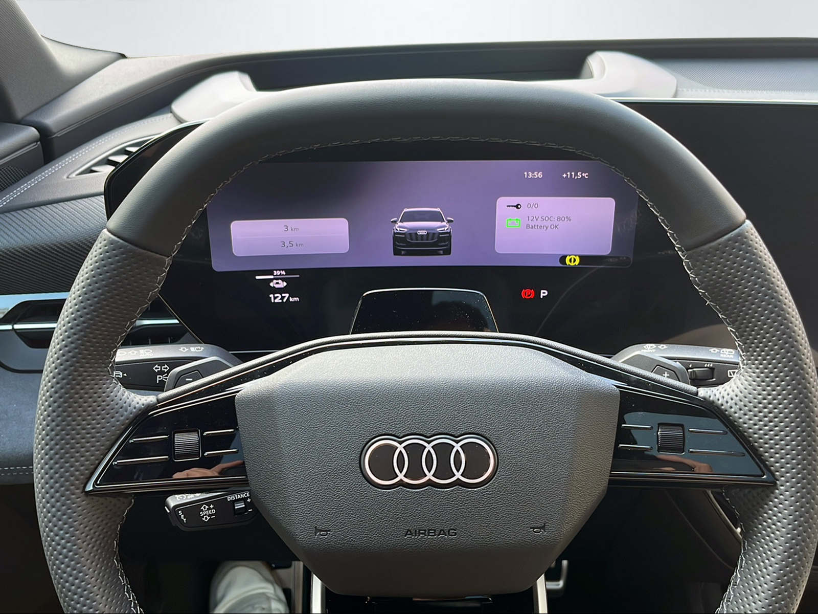 AUDI SQ6 e-tron quattro-image-11