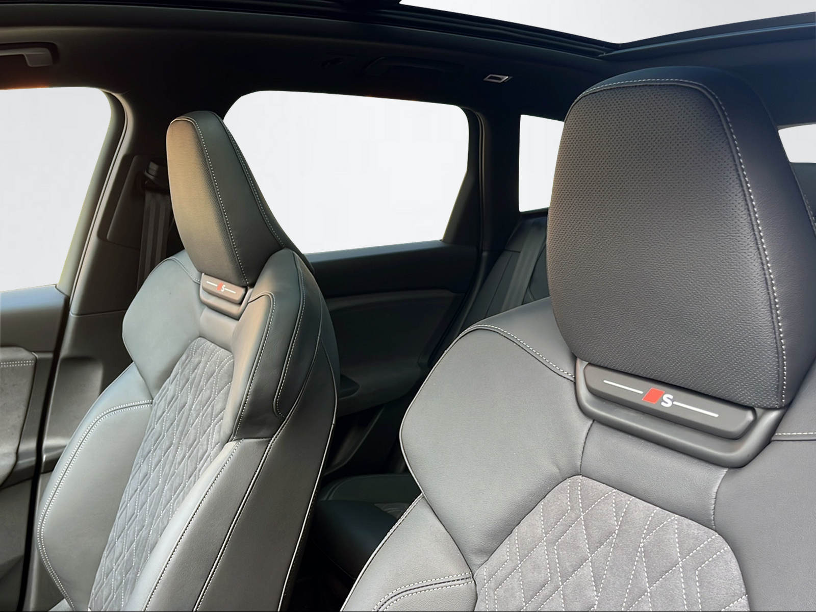 AUDI SQ6 e-tron quattro-image-12
