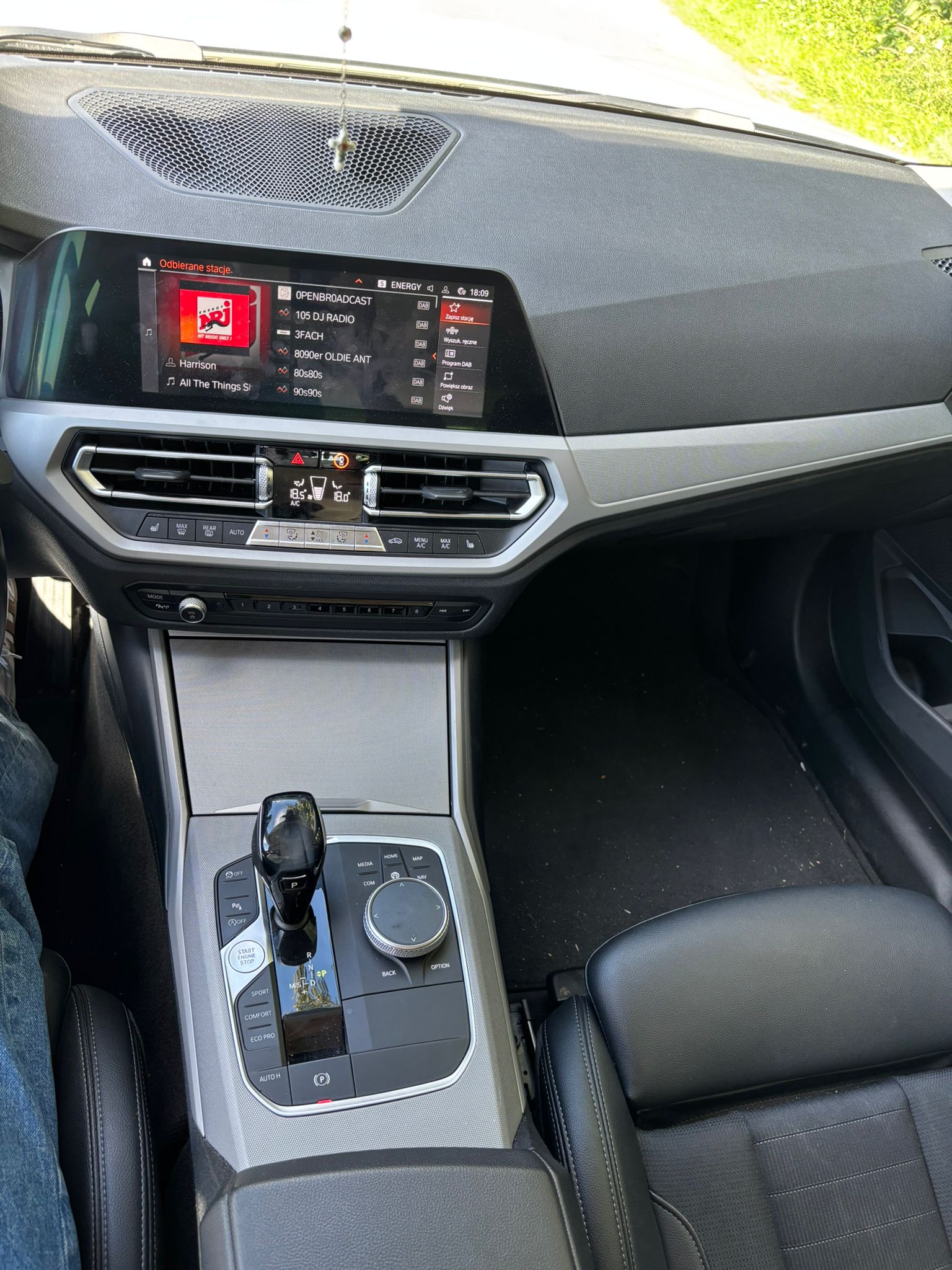 BMW 320d xDrive-image-3