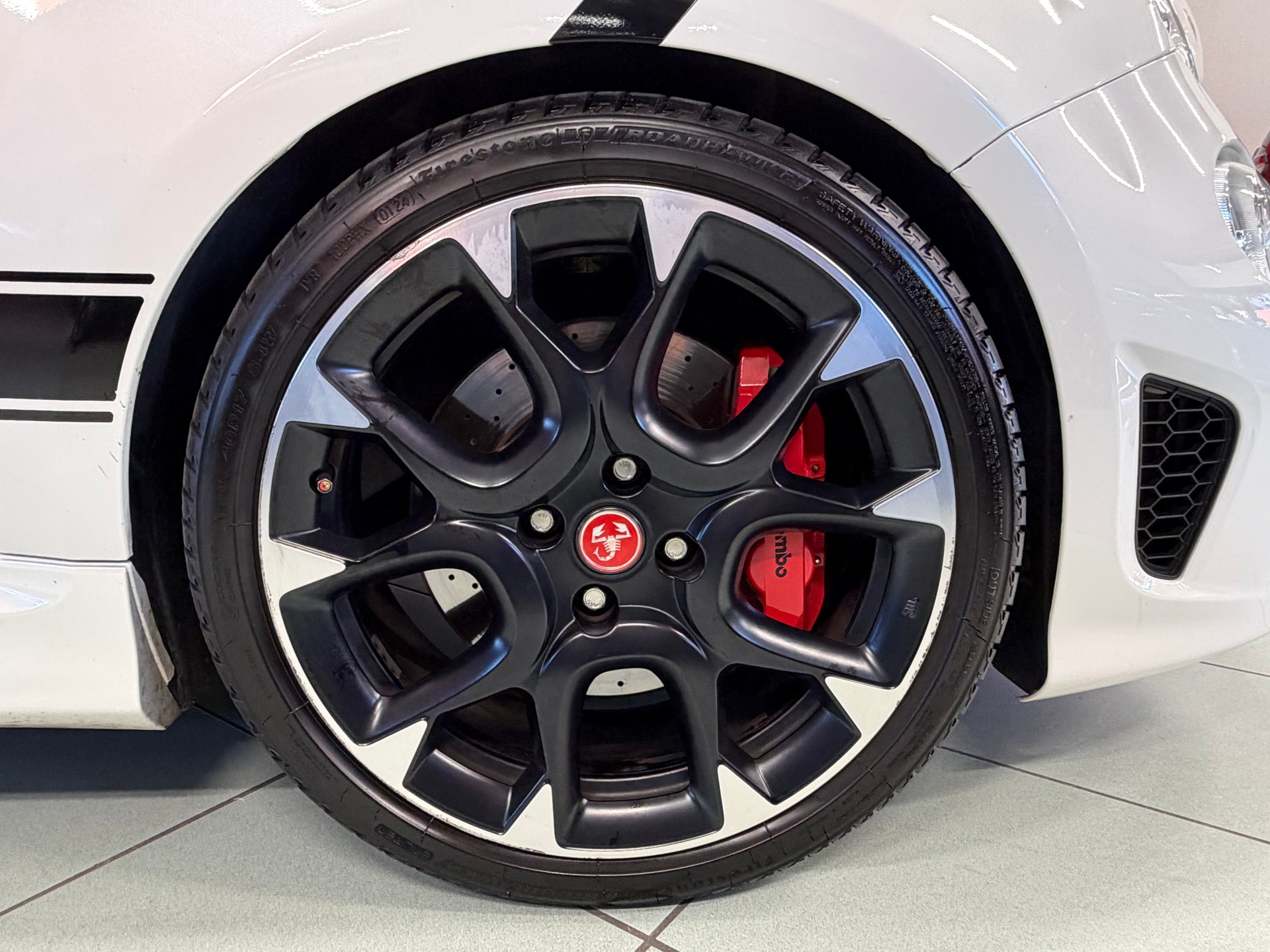 FIAT 595 1.4 16V Turbo Abarth Competizione-image-6