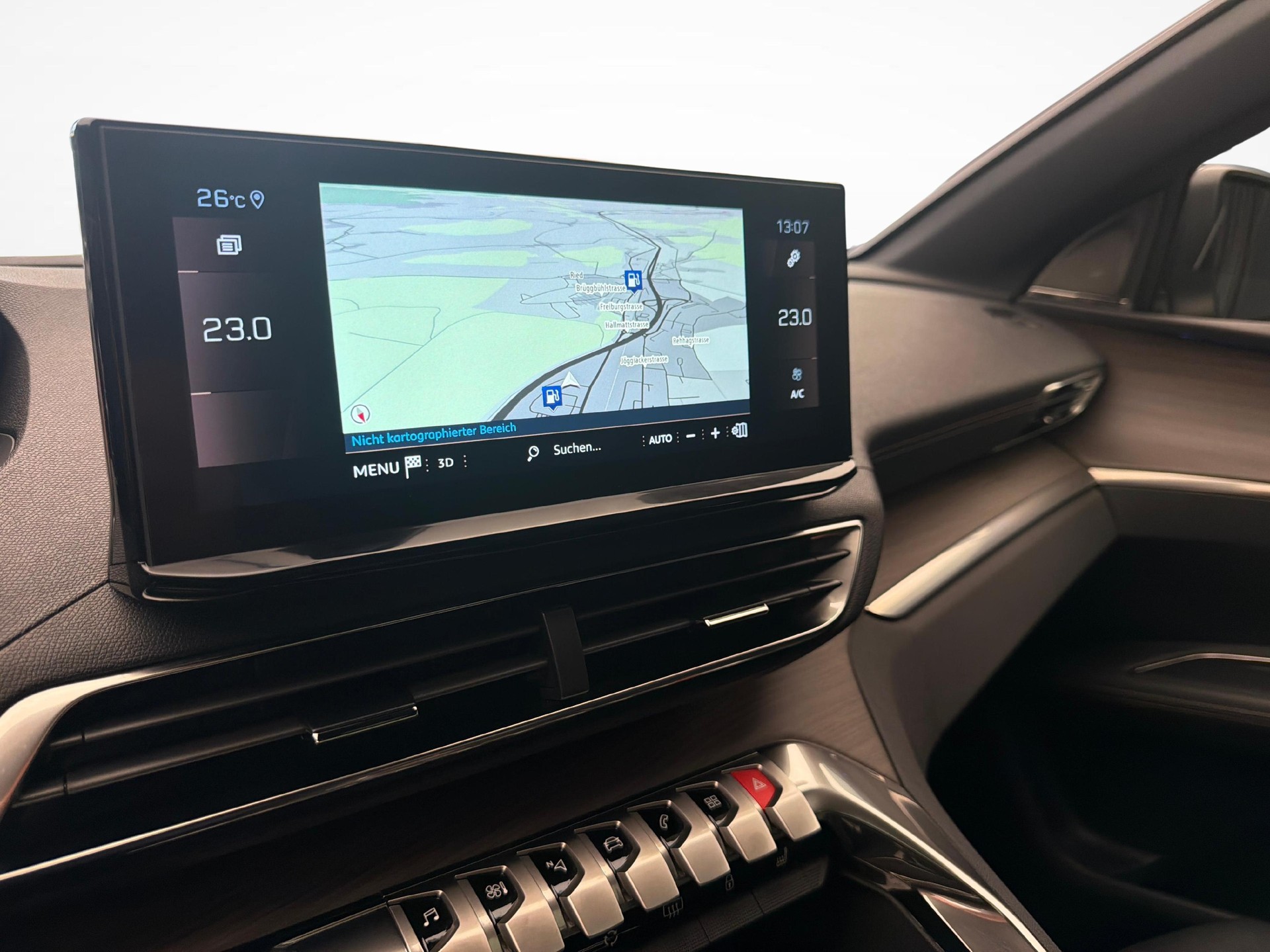 PEUGEOT 3008 1.5 BlueHDi GT Pack-image-15