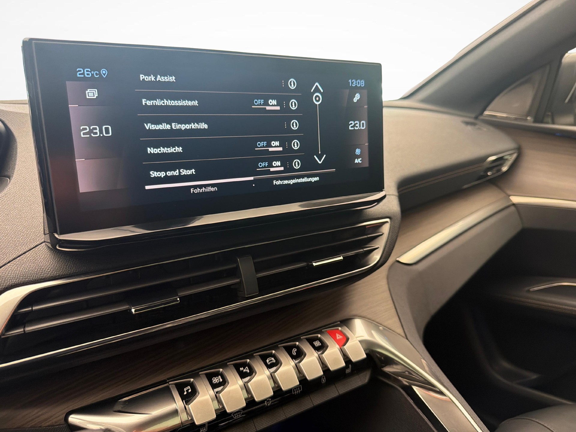 PEUGEOT 3008 1.5 BlueHDi GT Pack-image-18