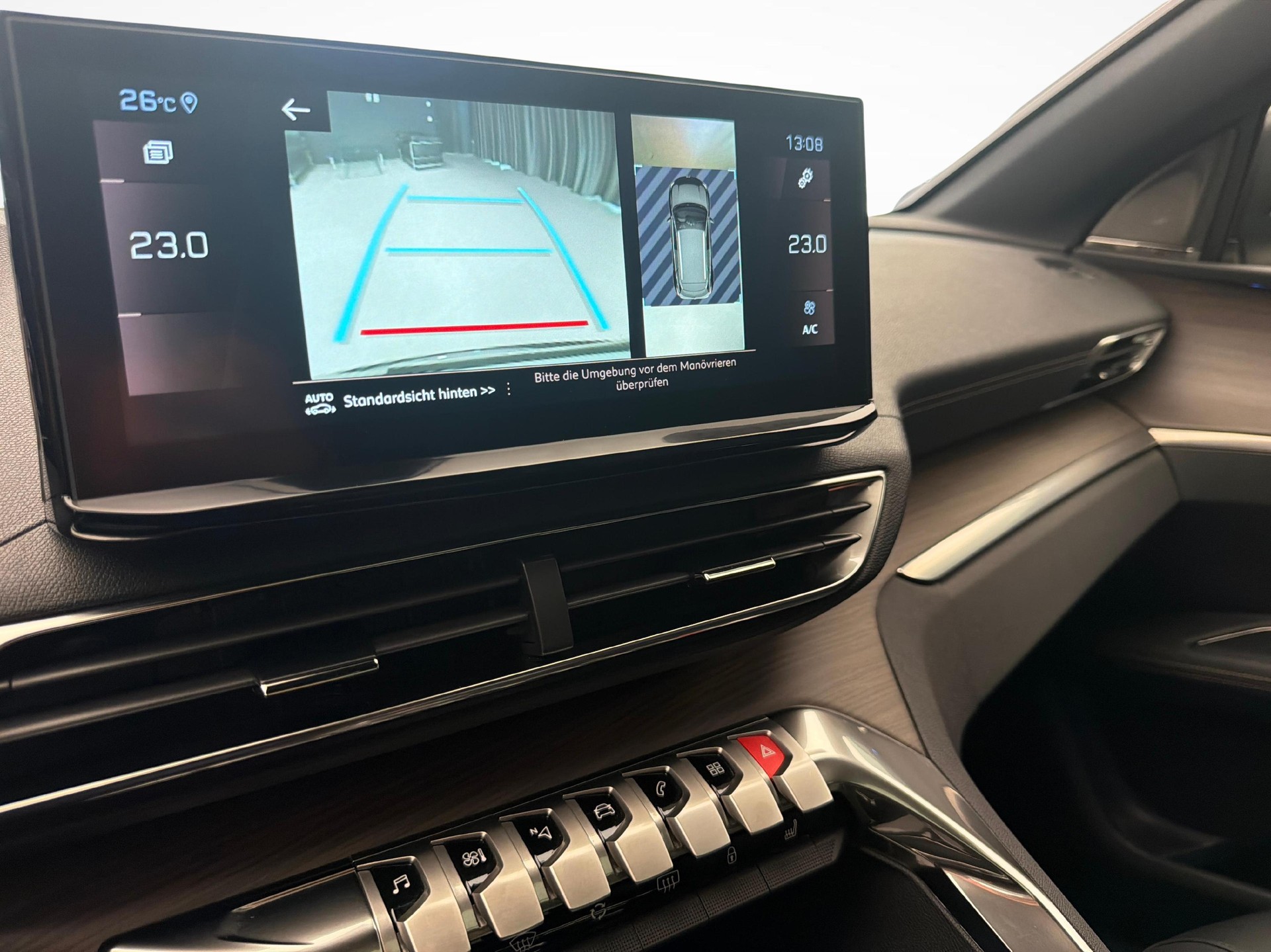 PEUGEOT 3008 1.5 BlueHDi GT Pack-image-17