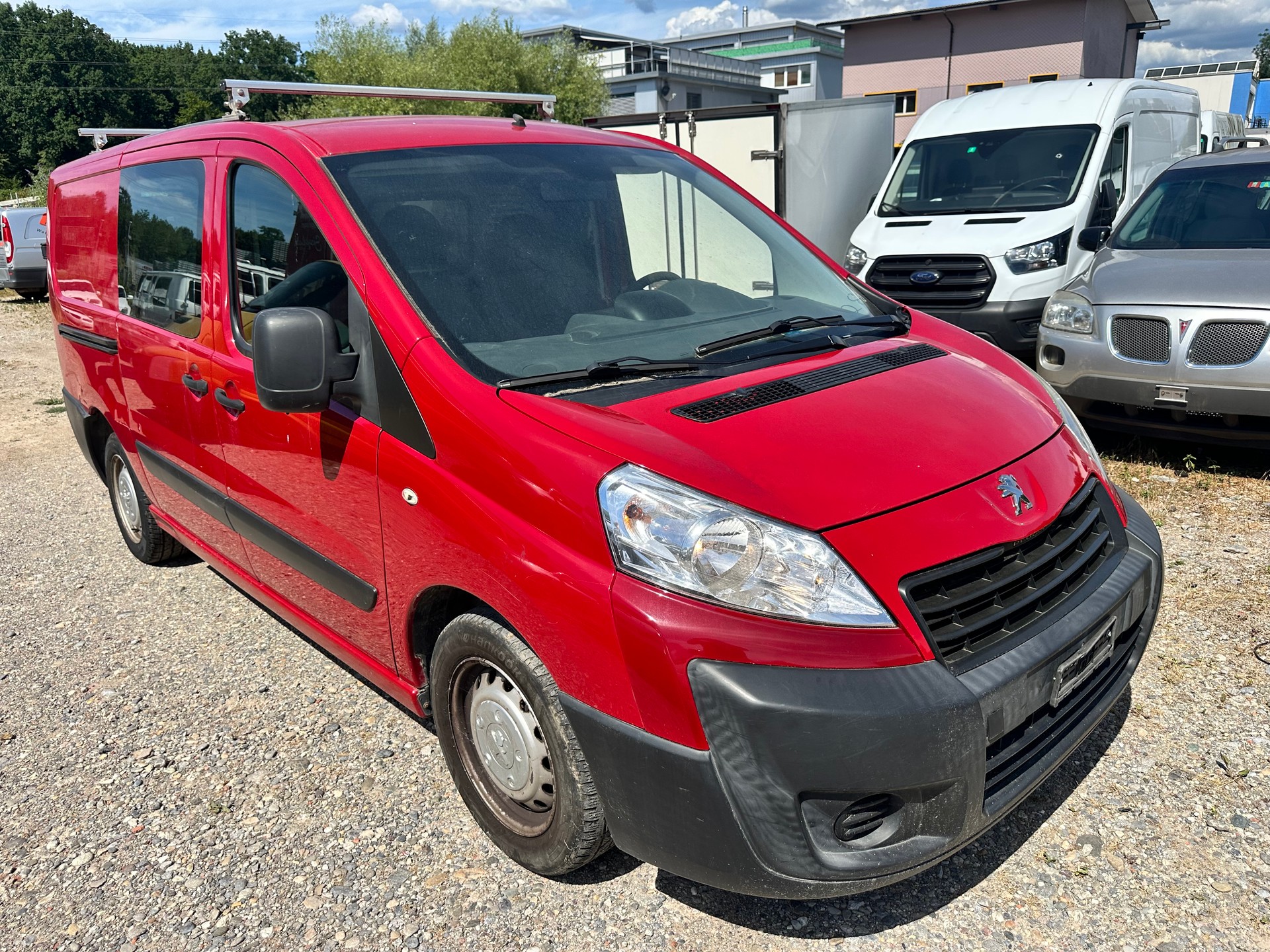 PEUGEOT Expert 2.0 HDi 229 L2H1-image-1