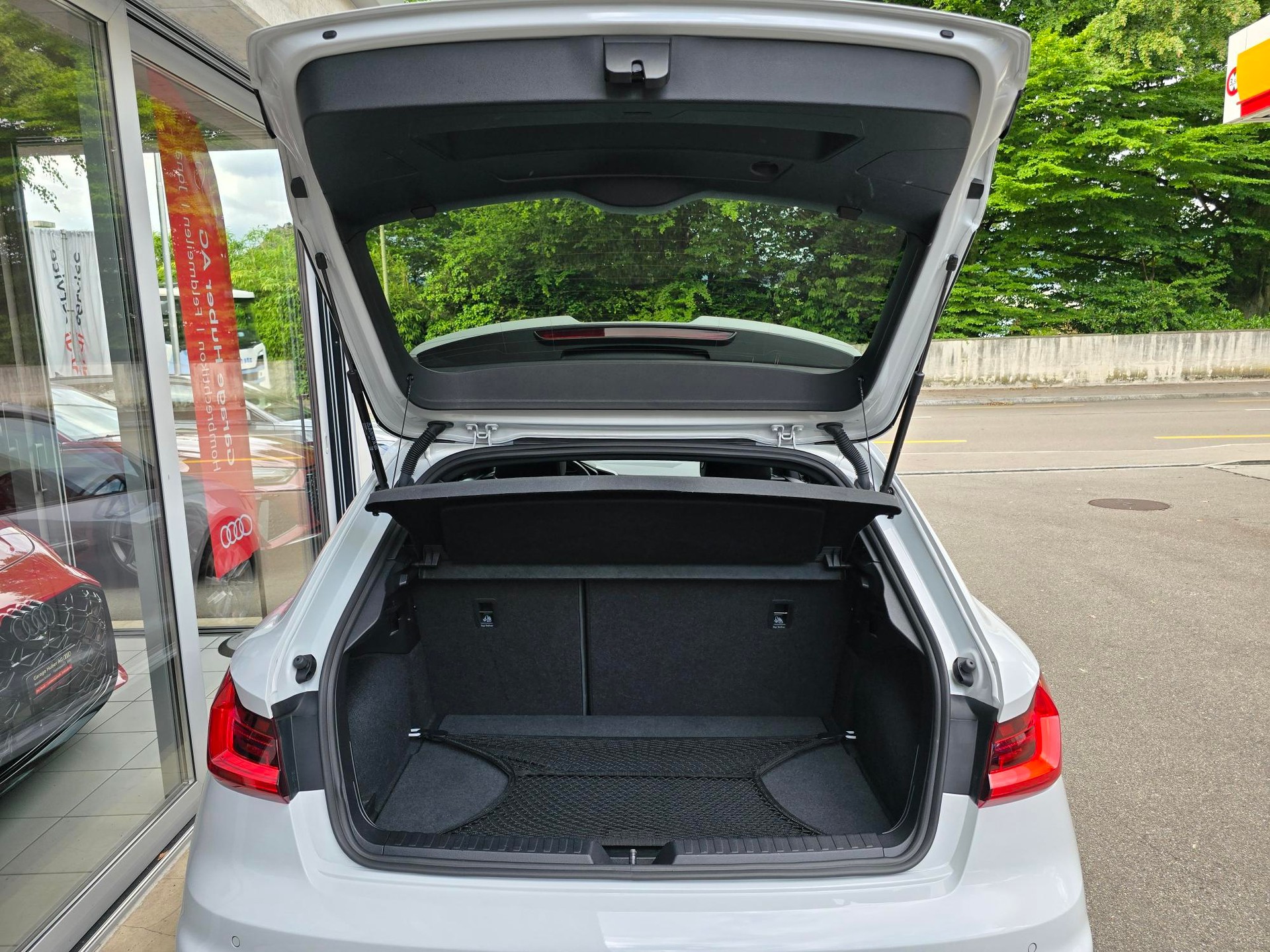 AUDI A1 Sportback 30 TFSI S Line Attraction S-tronic-image-9