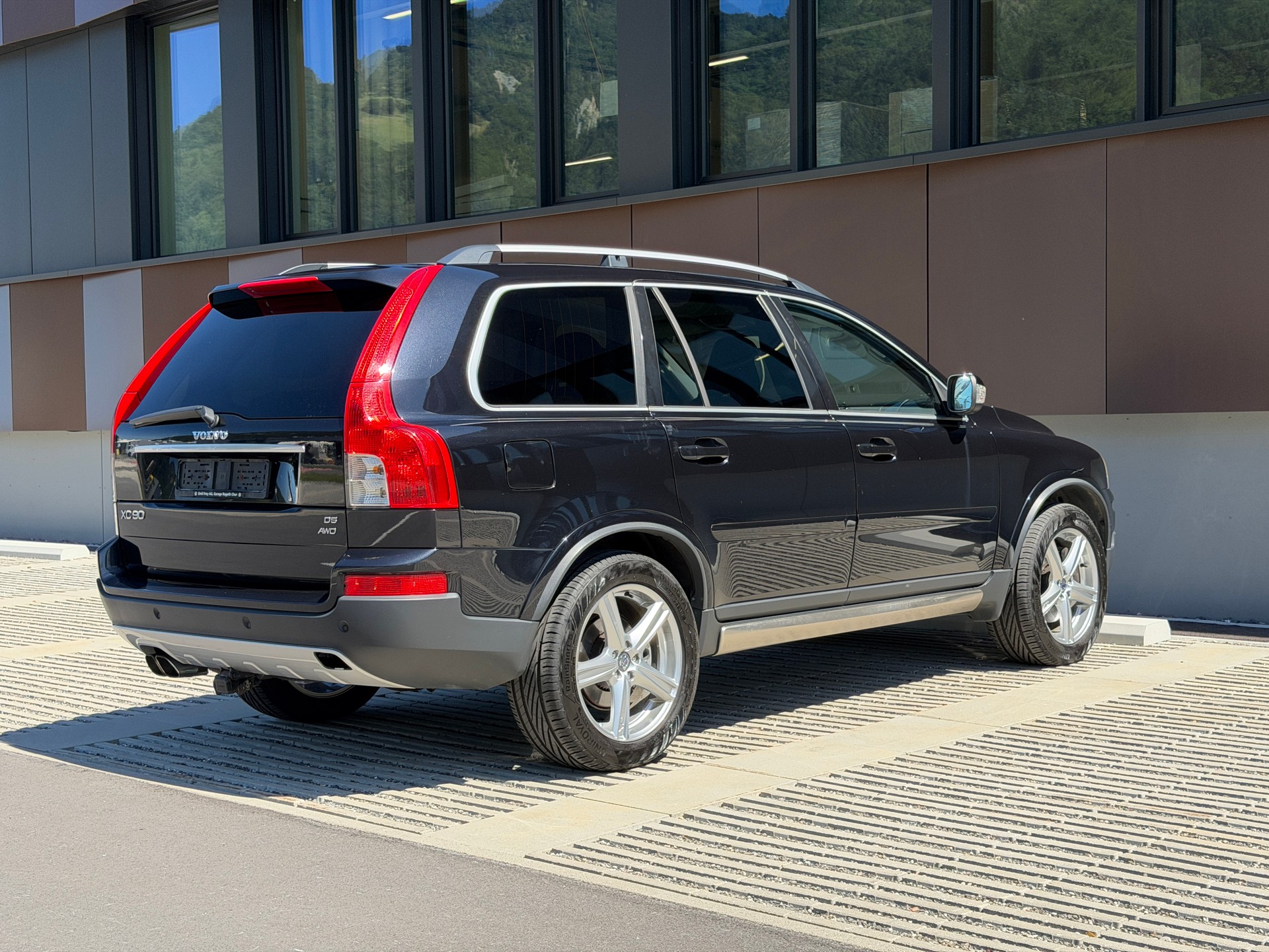 VOLVO XC90 D5 AWD Executive Geartronic *AHK* *7-Sitzer*-image-5