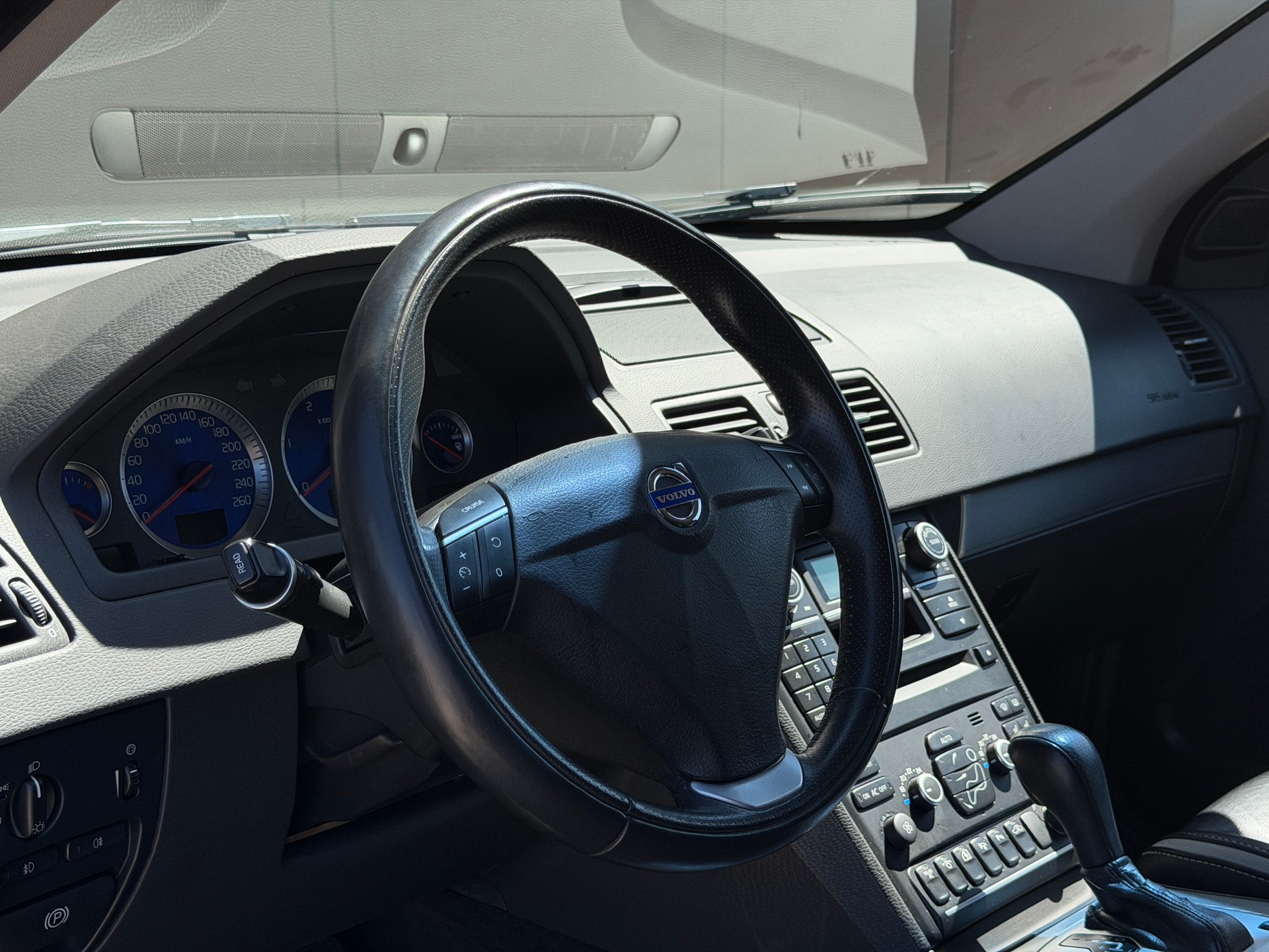 VOLVO XC90 D5 AWD Executive Geartronic *AHK* *7-Sitzer*-image-9