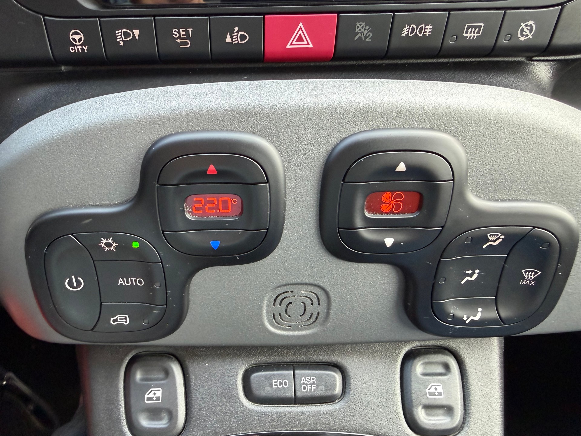 FIAT Panda 0.9 Twinair Turbo Lounge MTA-image-19