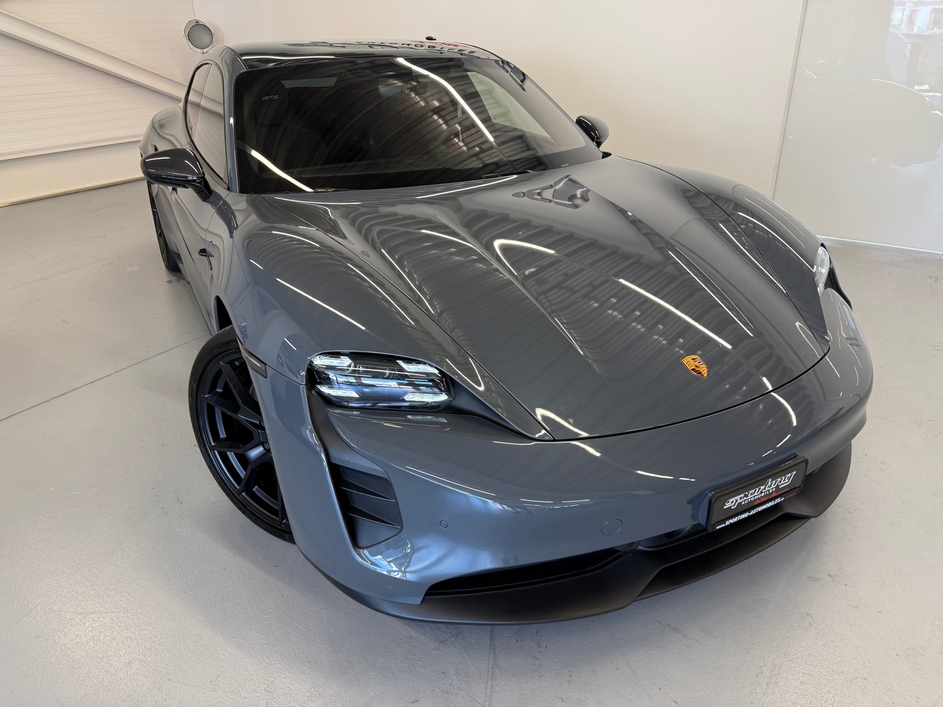 PORSCHE Taycan GTS Sport Turismo Performance Plus 93,4kWh-image-2