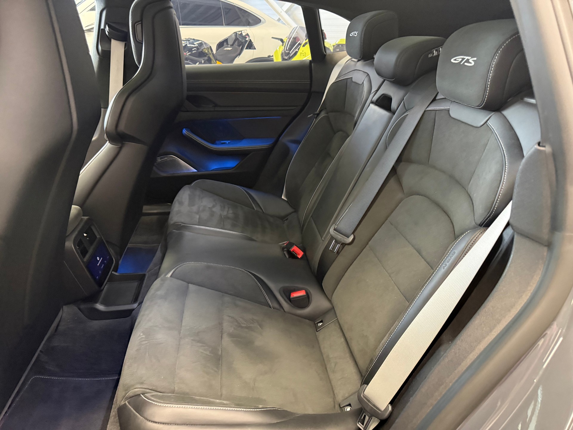 PORSCHE Taycan GTS Sport Turismo Performance Plus 93,4kWh-image-13