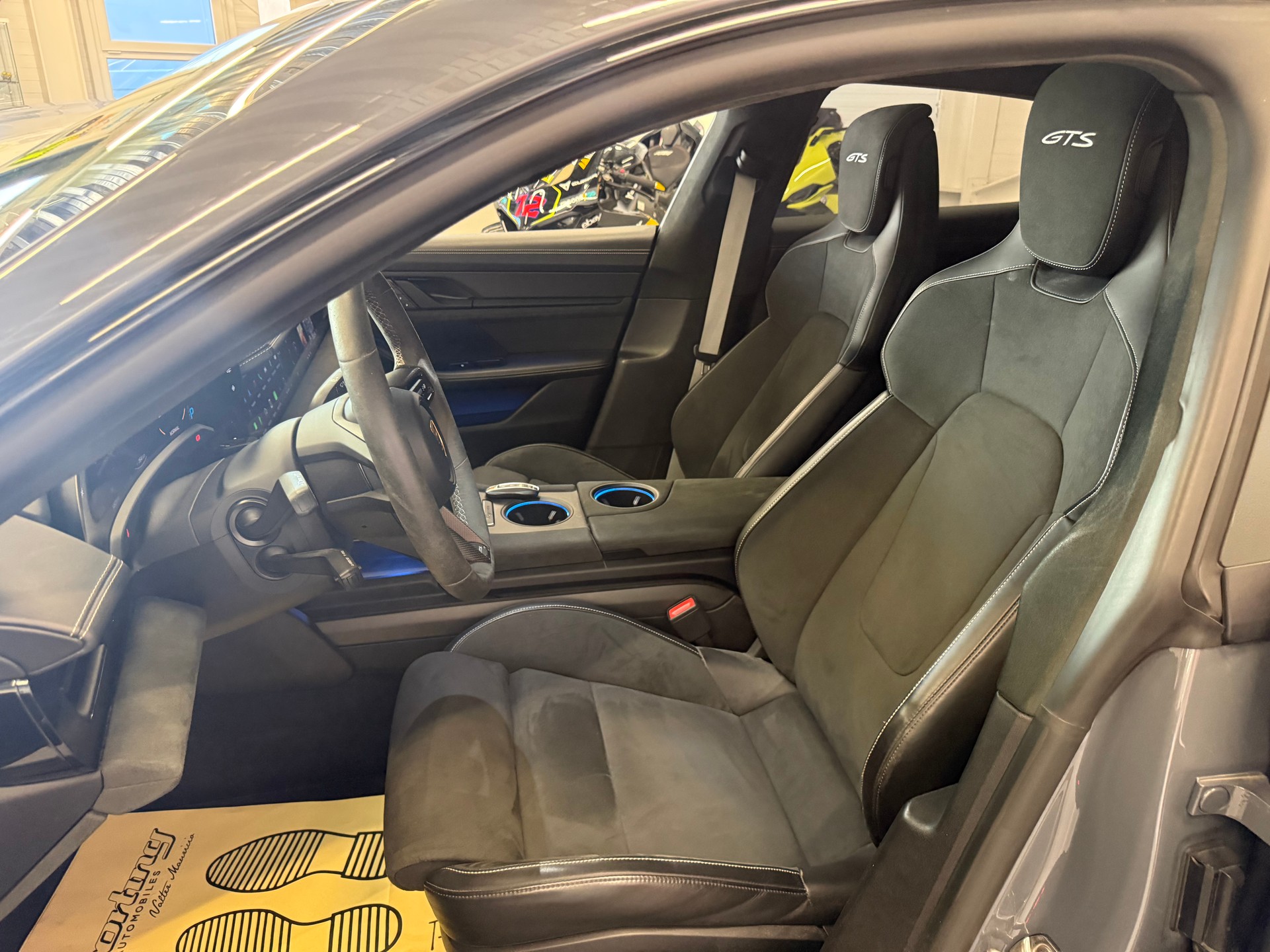 PORSCHE Taycan GTS Sport Turismo Performance Plus 93,4kWh-image-10