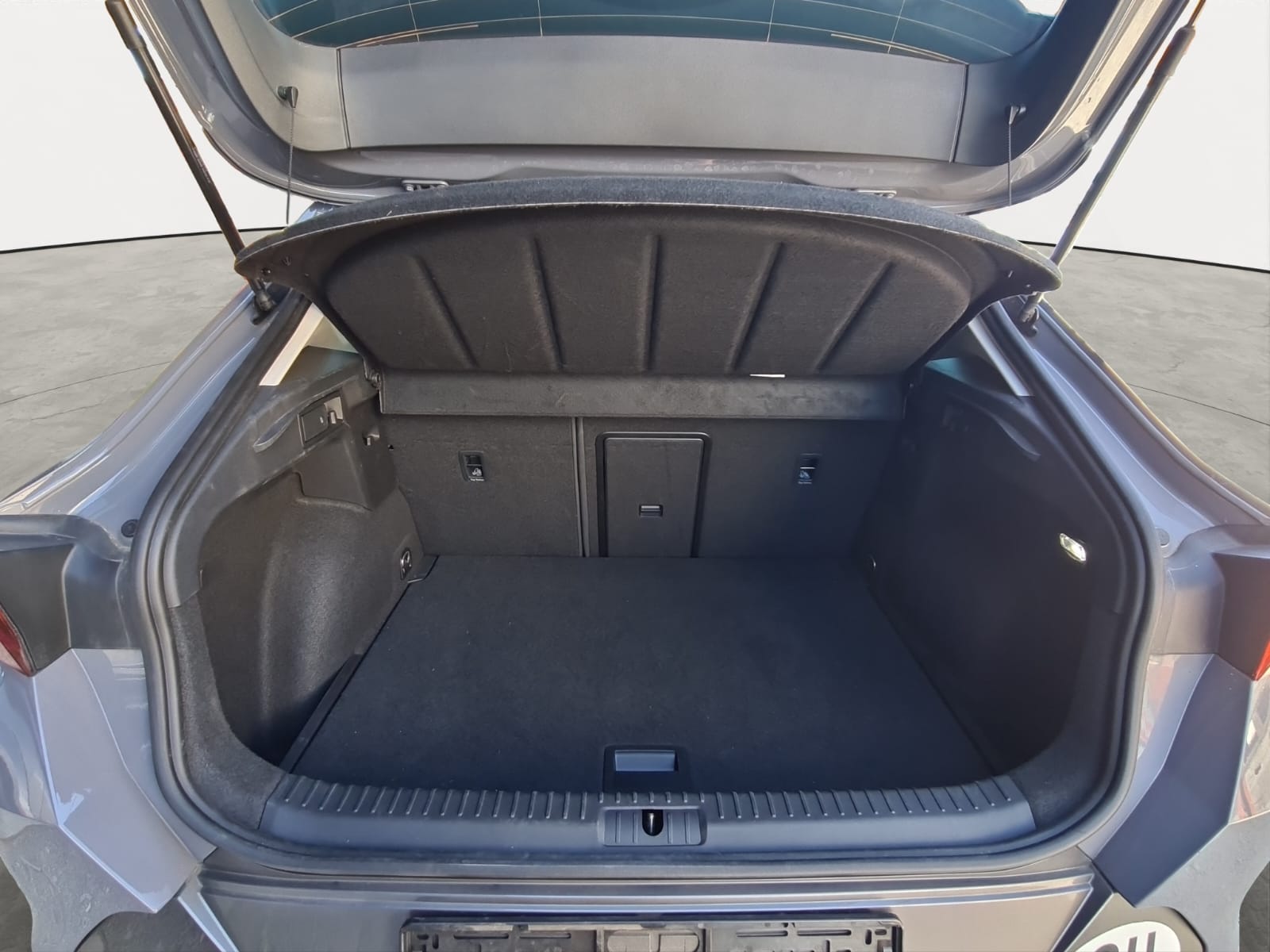 CUPRA Formentor 1.5 TSI DSG-image-8