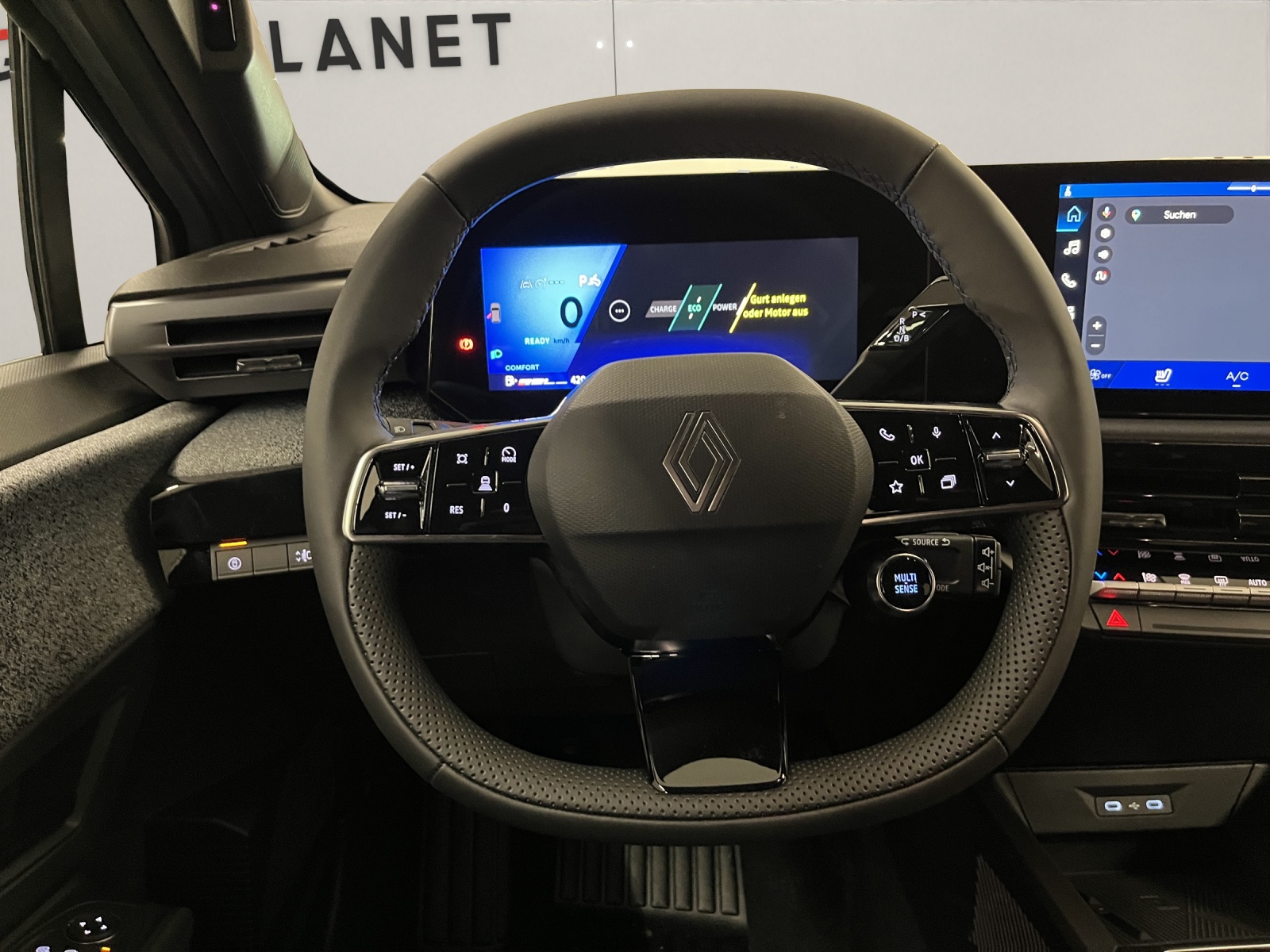 RENAULT Clio 1.8 E-Tech techno-image-8
