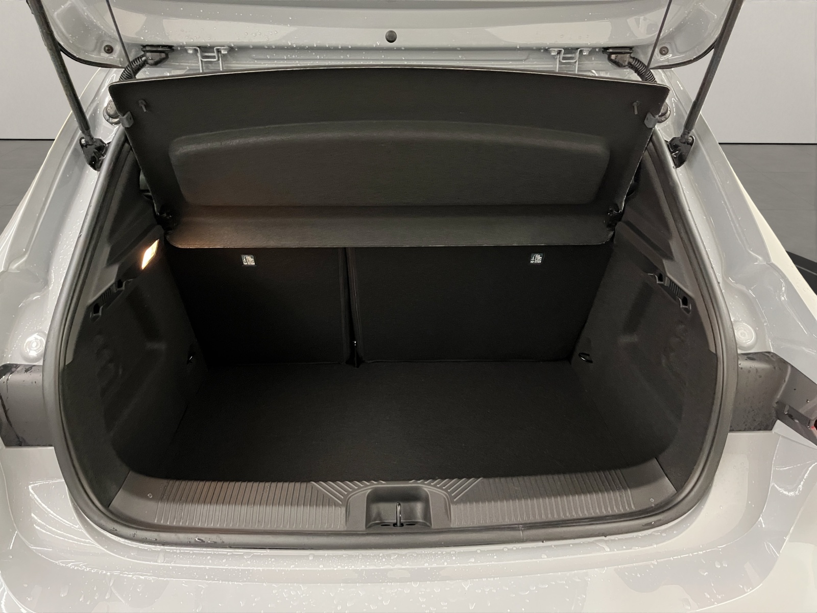 RENAULT Clio 1.8 E-Tech techno-image-14