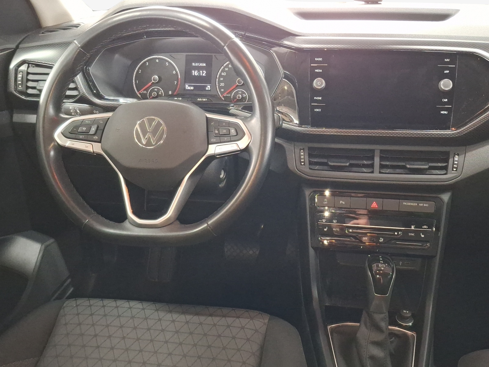 VW T-Cross 1.0 TSI Life DSG-image-8