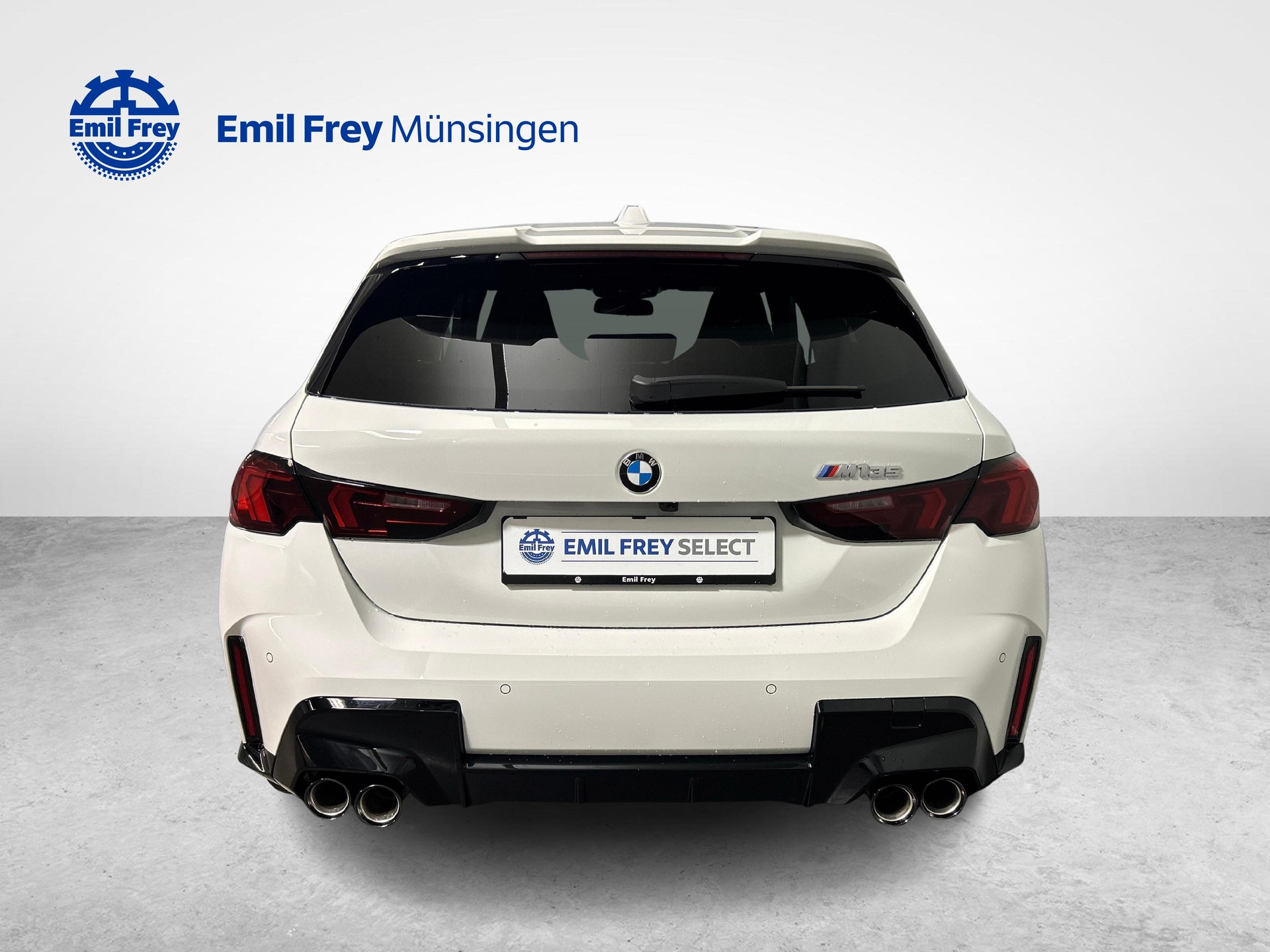 BMW M135i xDrive-image-12