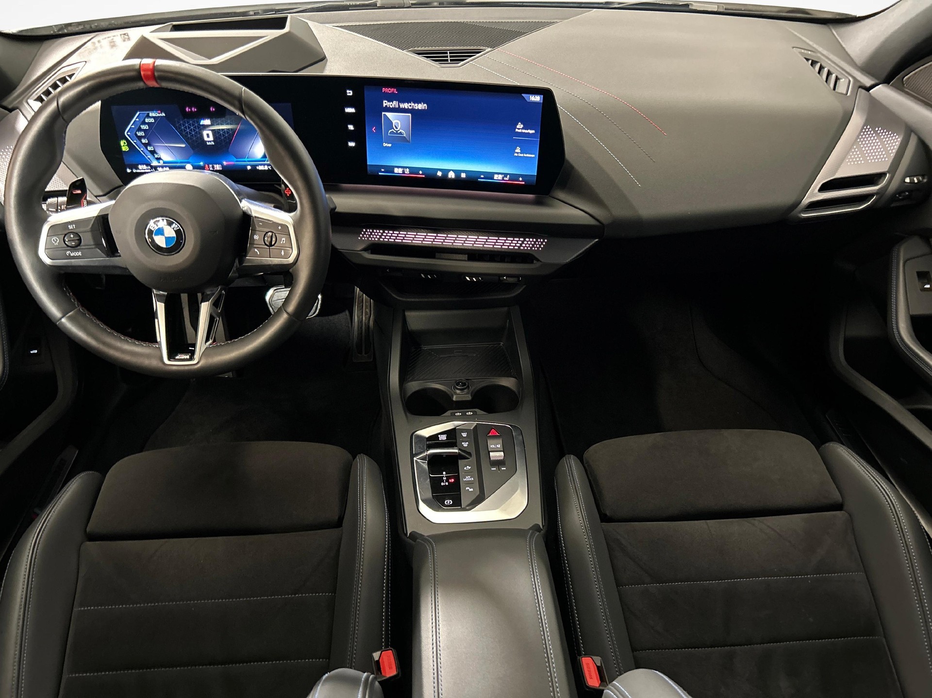 BMW M135i xDrive-image-6