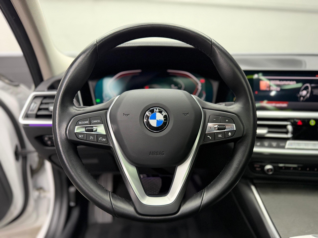 BMW 330i Touring xDrive Steptronic Sport Line-image-15