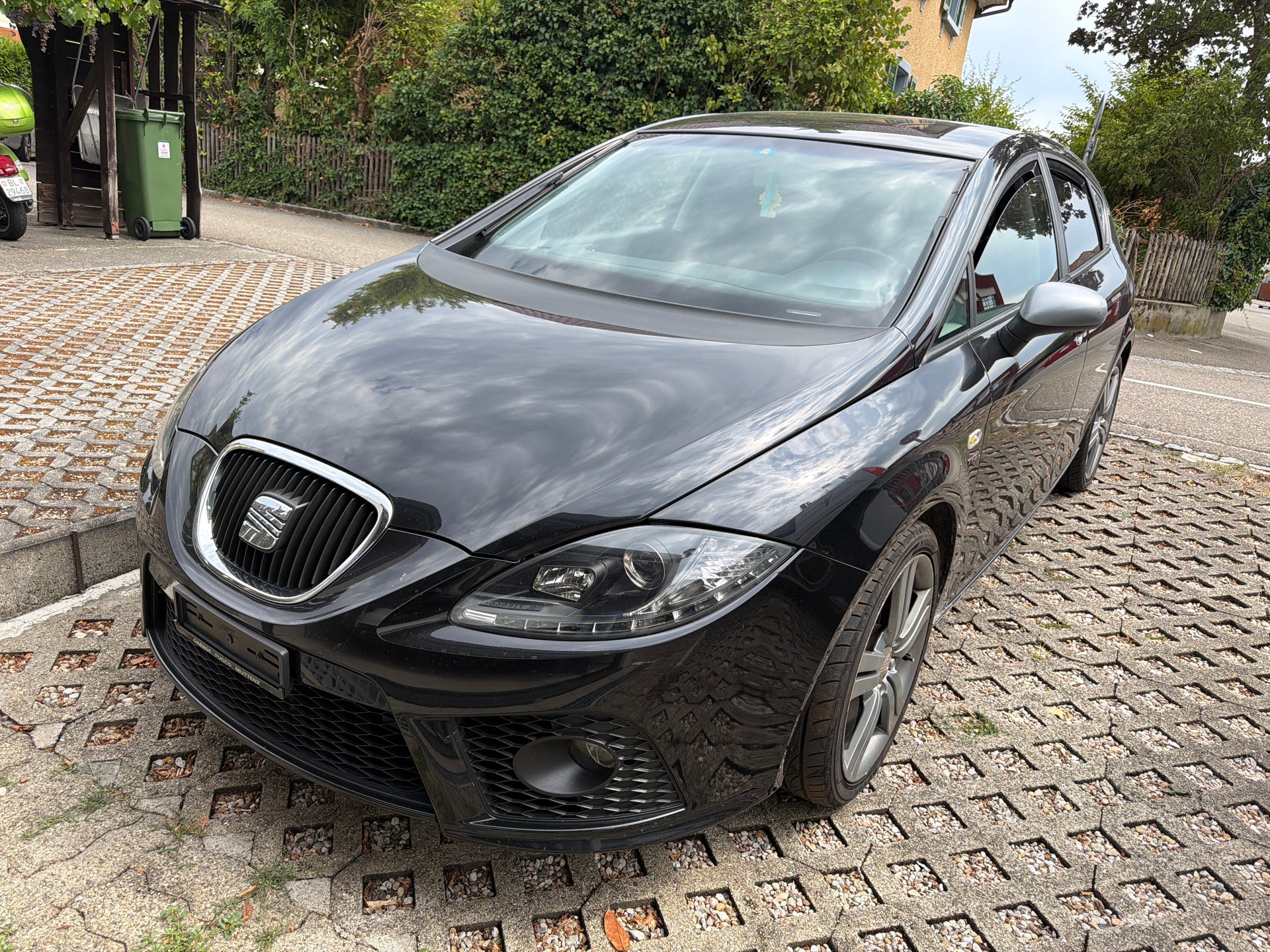 SEAT 2.0 TFSI FR-image-0