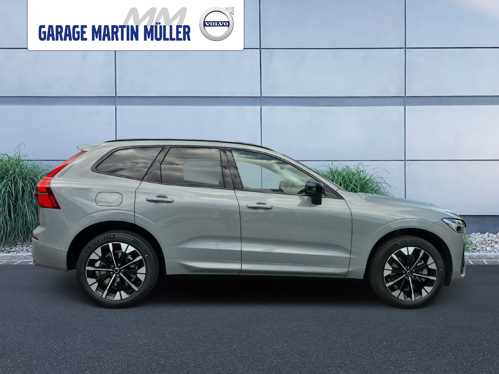 VOLVO XC60 2.0 T6 TE Plus Dark eAWD-image-5