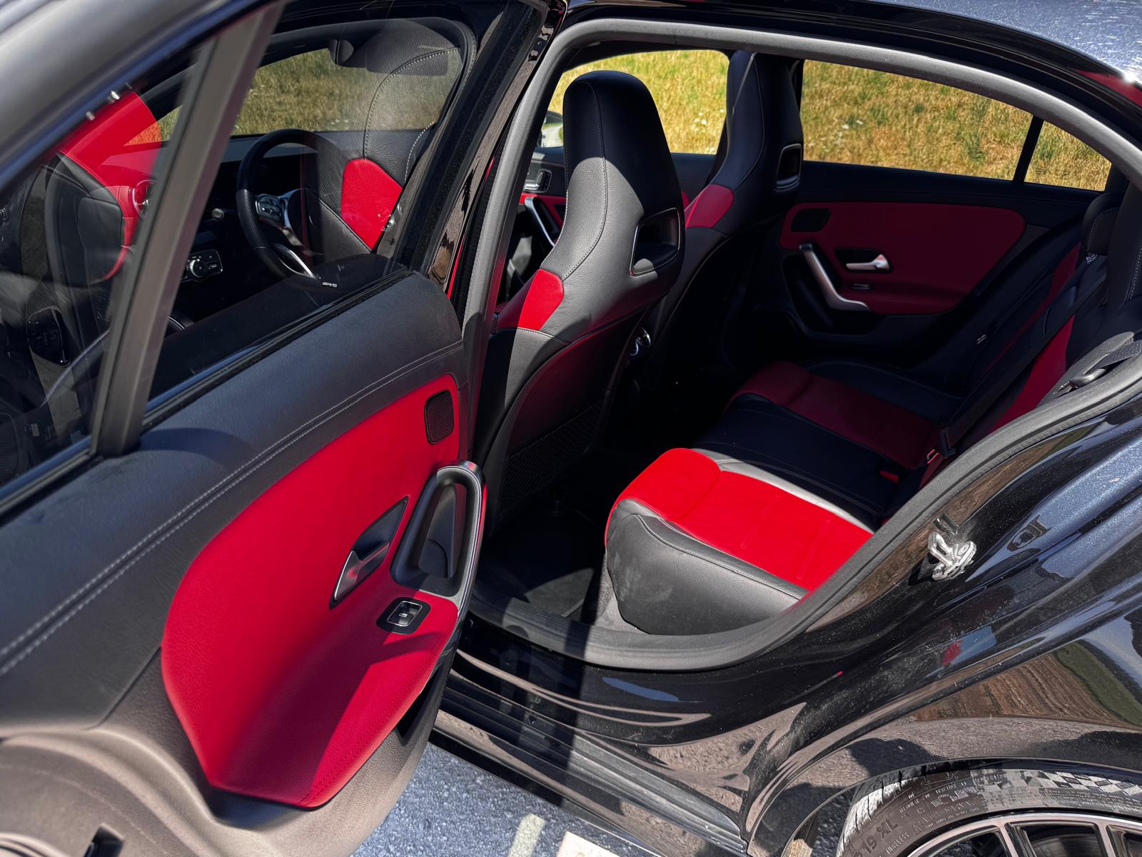 MERCEDES-BENZ A 250 4Matic AMG Line 4Matic 7G-DCT-image-11