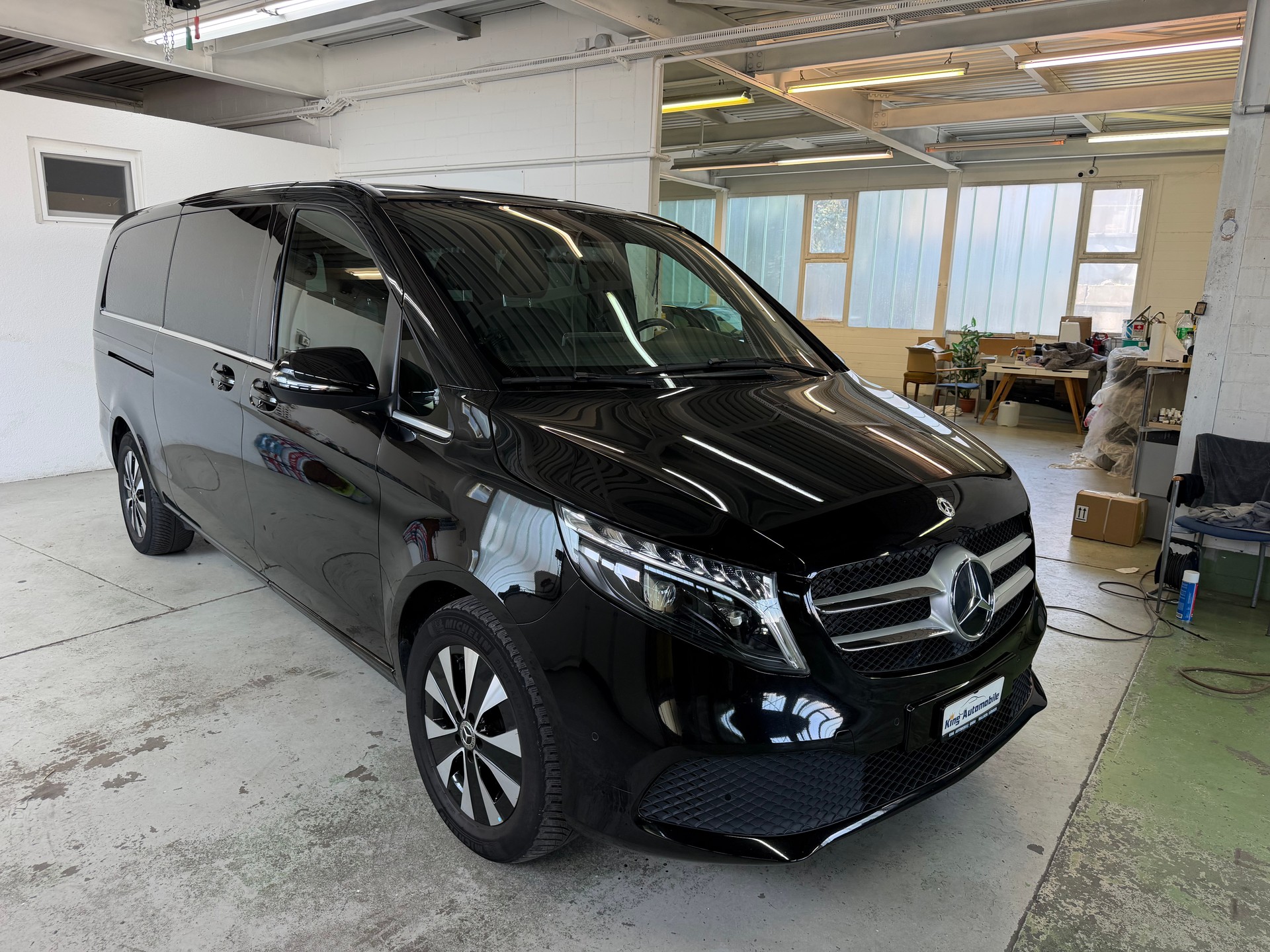 MERCEDES-BENZ V 300 d extralang Avantgarde 9G-Tronic | Ab MFK 01.2026 | Mercedes Garantie | Elektrische Türen L+R | 8-Plätzer